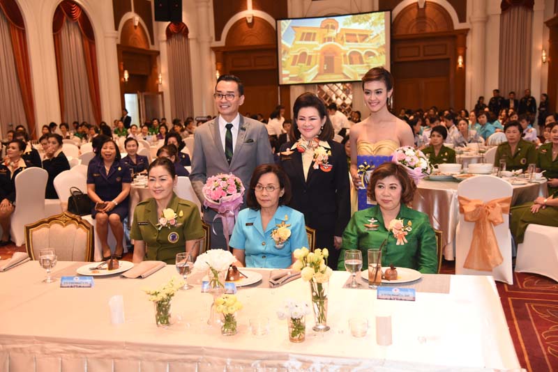033 วันคล้ายวันสถาปนาสมาคมภริยาข้าราชการสำนักงานปลัดกระทรวงกลาโหม ครบรอบ ๒๕ ปี เมื่อวันที่ ๙ พฤศจิกายน ๒๕๕๘