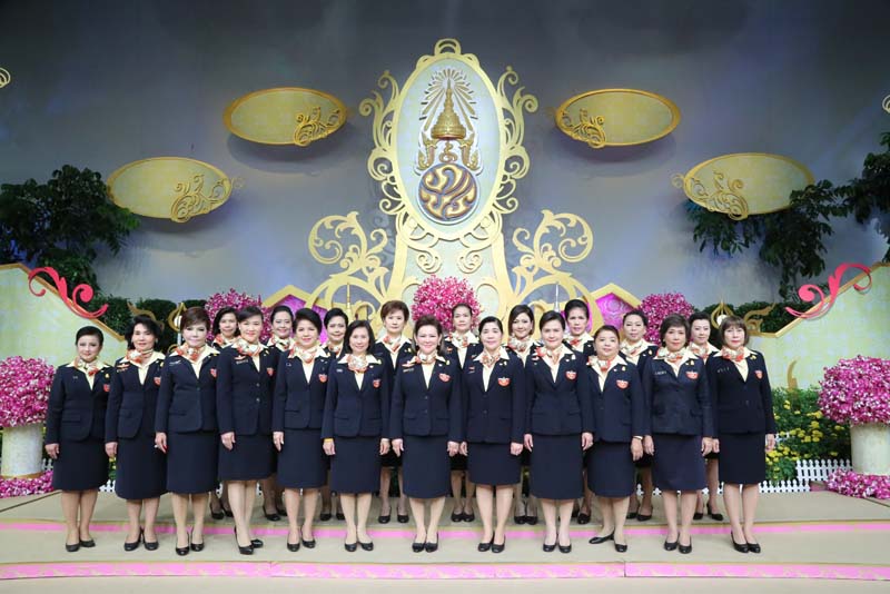 034 นายกสมาคมภริยาฯ นำคณะกรรมการสมาคมฯ บันทึกเทปโทรทัศน์ถวายพระพร เนื่องในโอกาสวันเฉลิมพระชนมพรรษาพระบาทสมเด็จพระเจ้าอยู่หัว ๕ ธันวาคม ๒๕๕๘