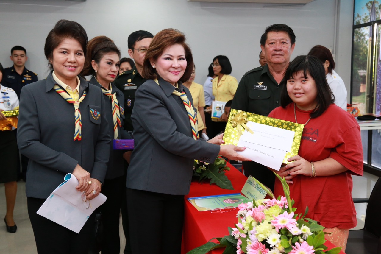 078 นายกสมาคมภริยาฯ นำคณะกรรมการฯ ตรวจเยี่ยมการดำเนินโครงการทั้ง 4 โครงการ ณ.โรงงานวัตถุระเบิดทหาร