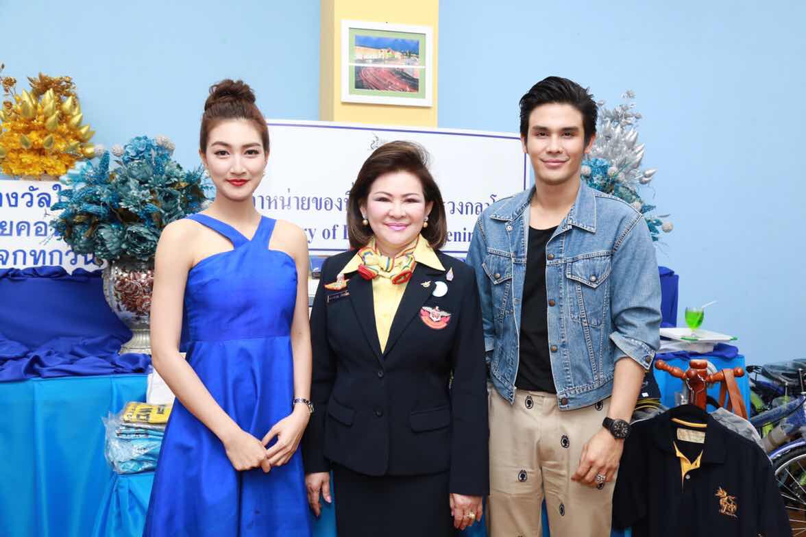 089 การออกร้านสำนักงานปลัดกระทรวงกลาโหมและ ร้านสมาคมภริยาฯ ในงานกาชาดปี ๒๕๕๙ ๓๐ มีนาคม - ๗ เมษายน ๒๕๕๙