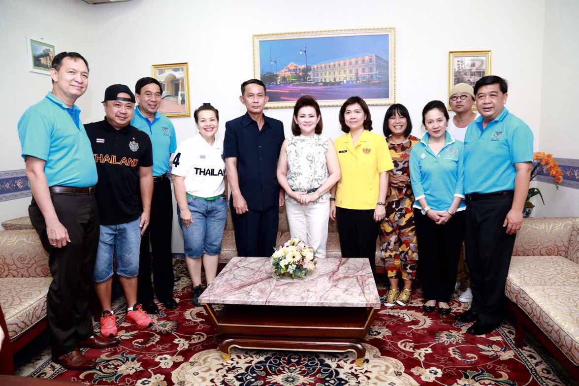 089 การออกร้านสำนักงานปลัดกระทรวงกลาโหมและ ร้านสมาคมภริยาฯ ในงานกาชาดปี ๒๕๕๙ ๓๐ มีนาคม - ๗ เมษายน ๒๕๕๙