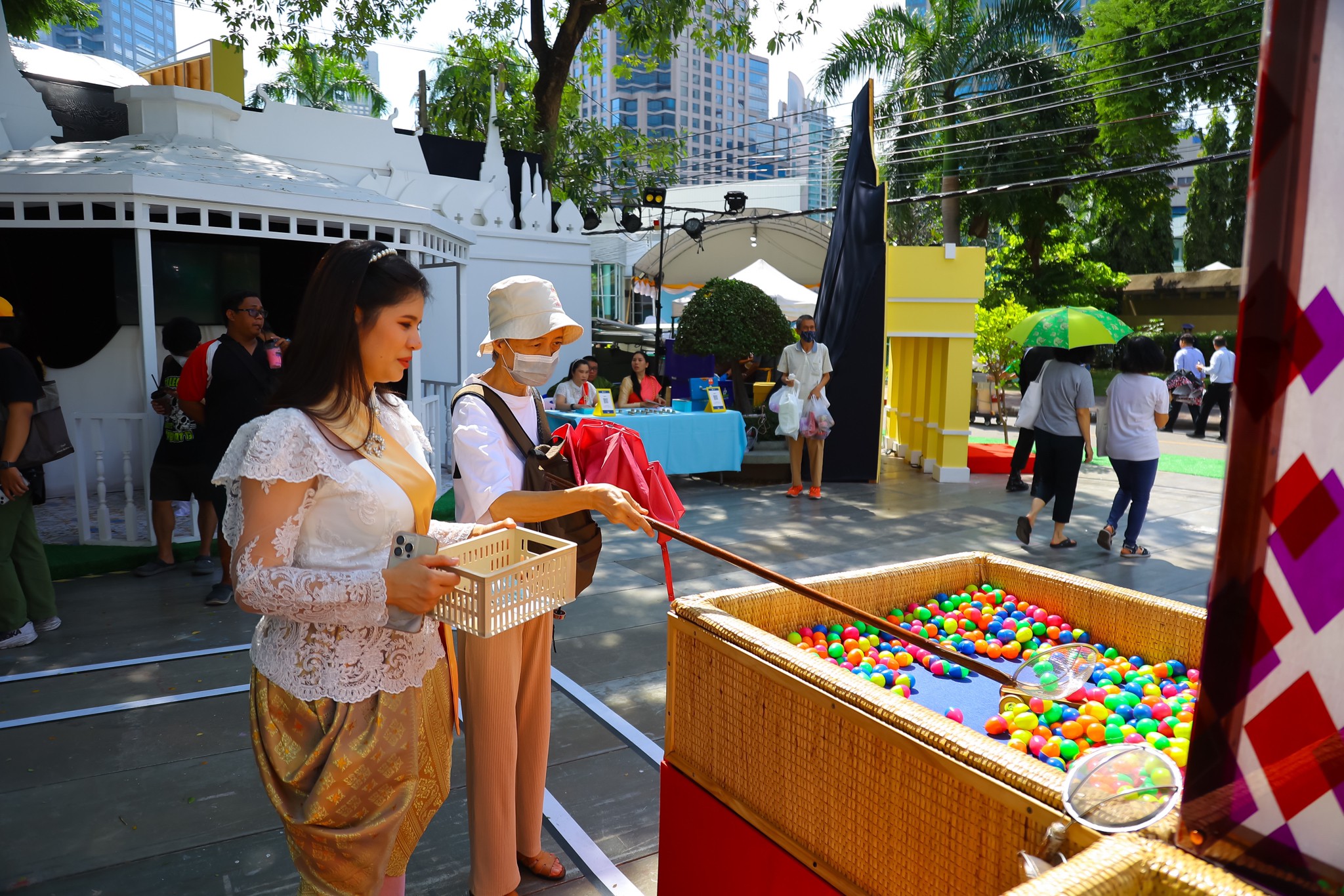 ๐๔๒ กิจกรรมการออกร้านงานกาชาด ประจำปี ๒๕๖๖