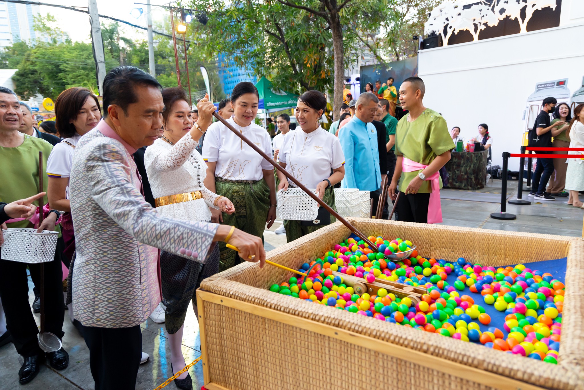 ๐๔๒ กิจกรรมการออกร้านงานกาชาด ประจำปี ๒๕๖๖
