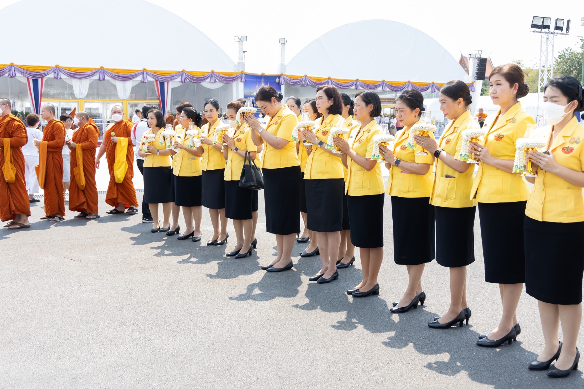 ๐๕๙ สักการะพระบรมสารีริกธาตุ พระอรหันตธาตุ ของพระสารีบุตร และพระโมคคัลลานะ