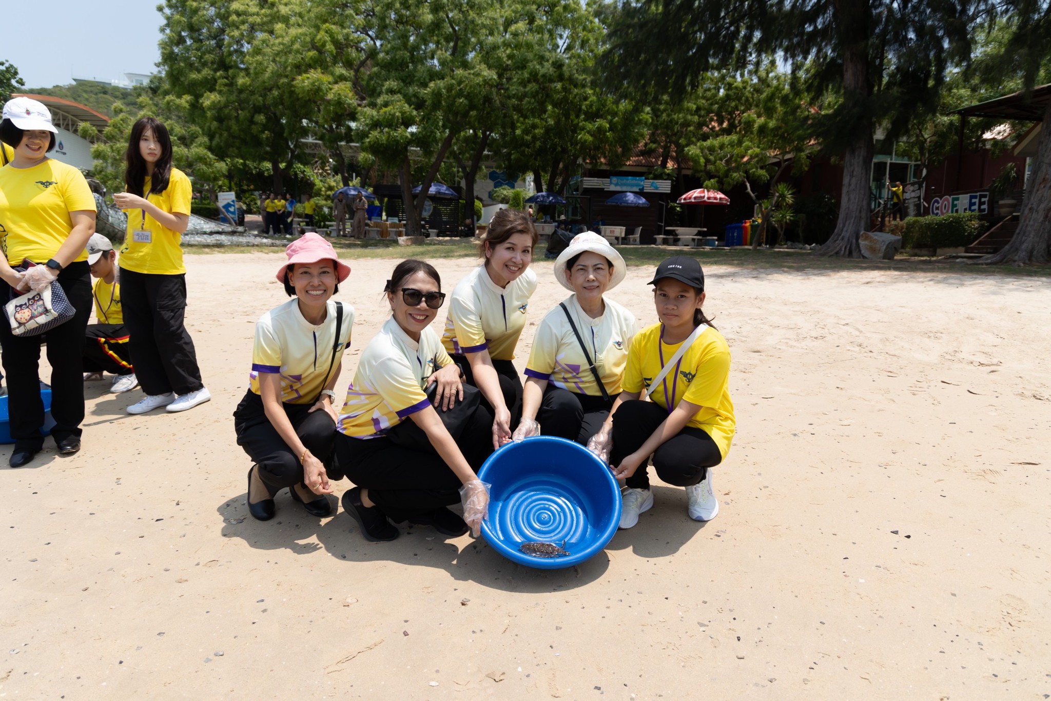 ๐๖๒ กิจกรรมโครงการจิตอาสาเก็บขยะริมหาด เพื่อน้องเต่า และดูงาน "นาวิกนคร ๔.๐ โมเดล"