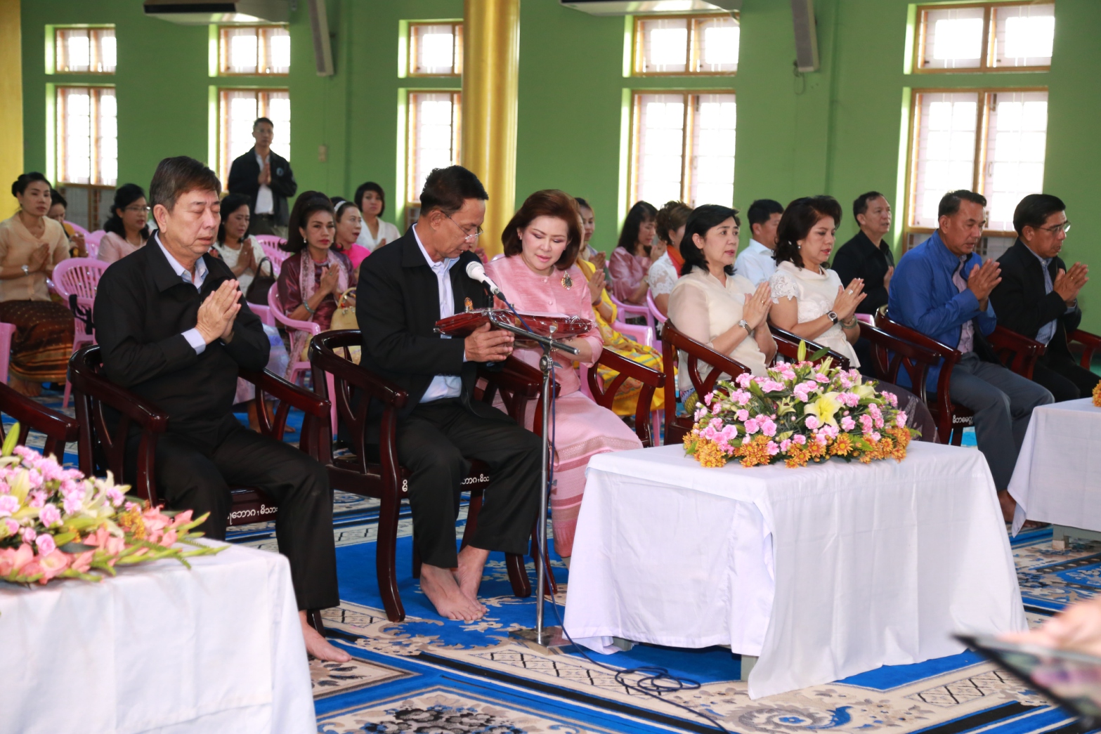 085 ปลัดกระทรวงกลาโหมและนายกสมาคมภริยาฯ เป็นประธานในพิธีทอดผ้าป่าสามัคคีมหากุศล ไทยและสาธารณรัฐแห่งสหภาพเมียนมา