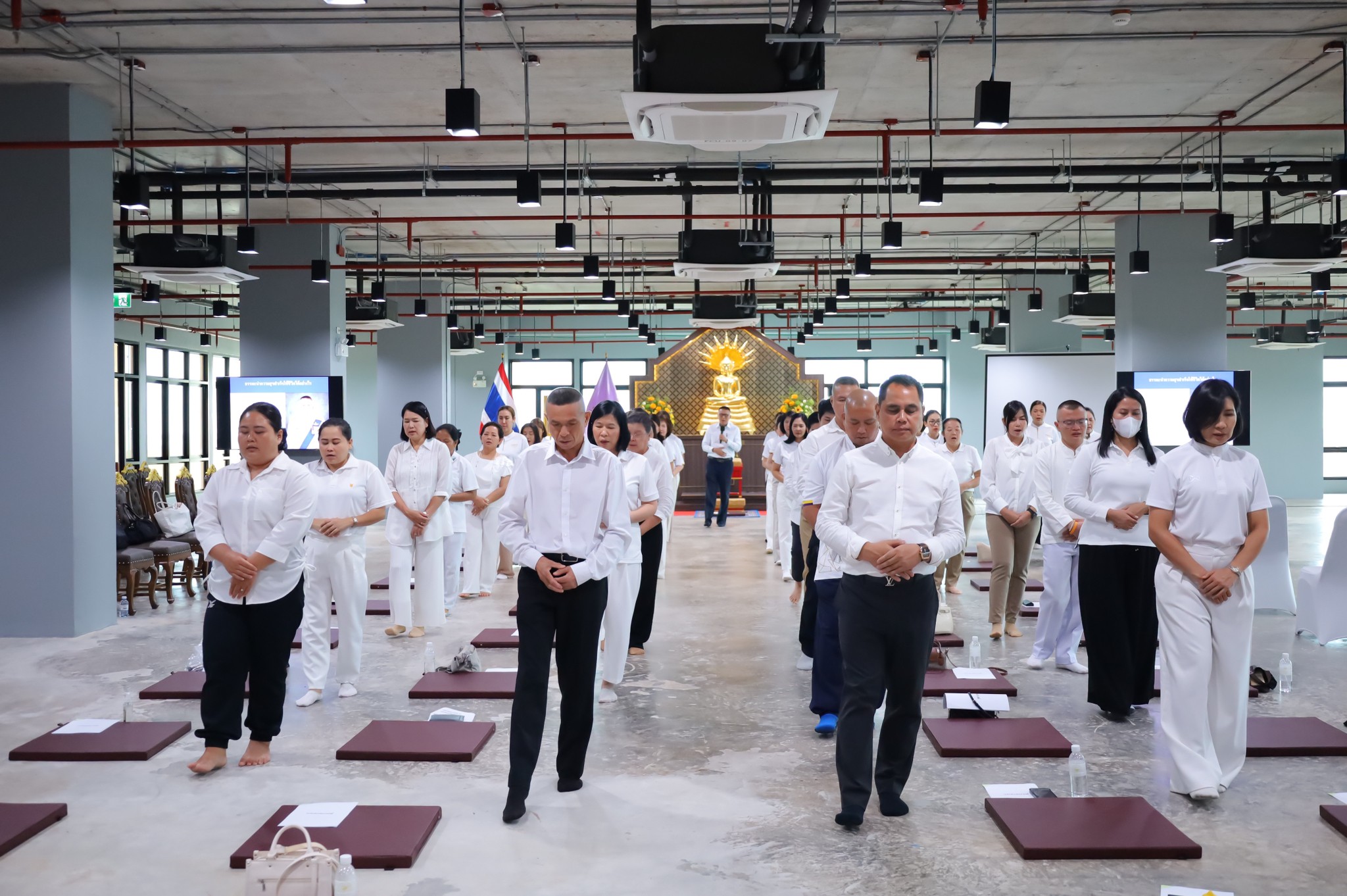 ๐๘๑ การจัดกิจกรรมโครงการ การปฏิบัติธรรมเทิดทูนสถาบันพระมหากษัตริย์ ถวายเป็นพระราชกุศล เนื่องในโอกาสวันเฉลิมพระชนมพรรษา สมเด็จพระนางเจ้าฯ พระบรมราชินี