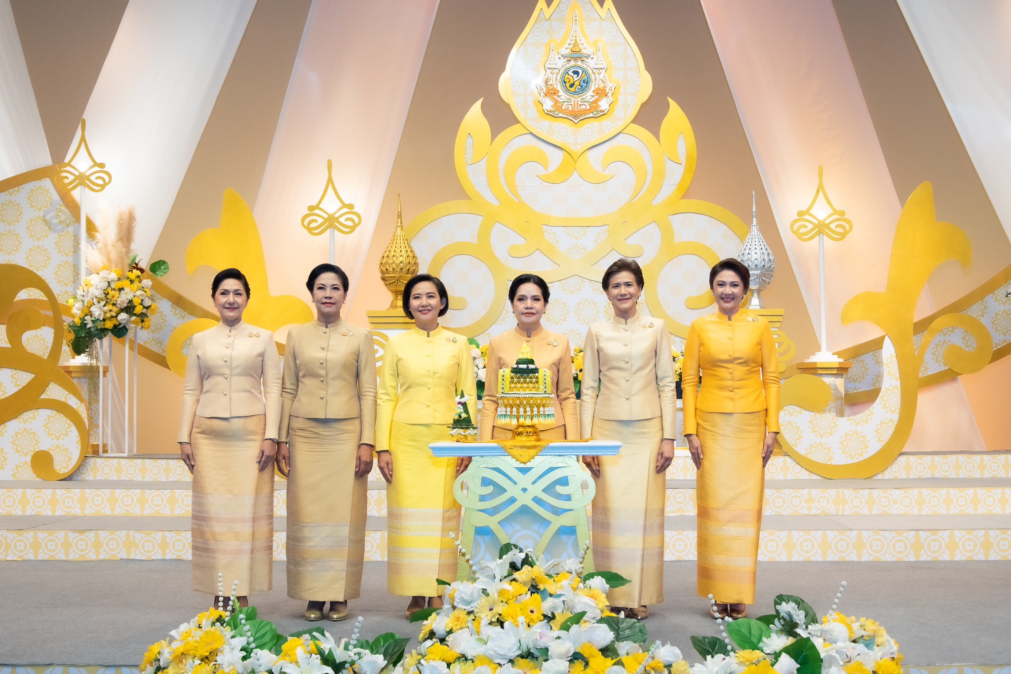 ๐๘๖ การบันทึกเทปโทรทัศน์อาเศียรวาทถวายพระพรชัยมงคล เนื่องในโอกาสมหามงคล เฉลิมพระชนมพรรษา พระบาทสม...