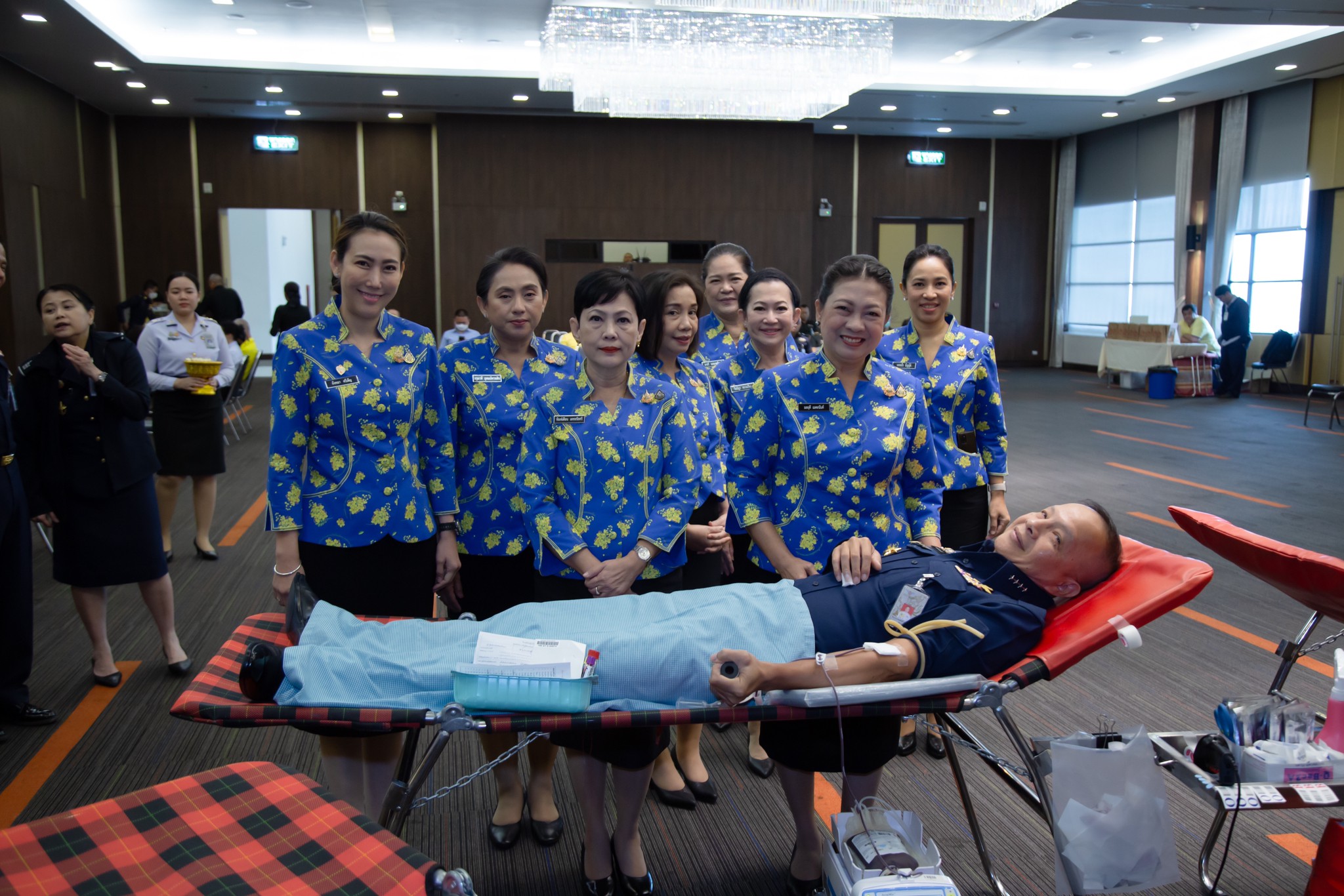 ๐๘๘ กิจกรรมบริจาคโลหิตถวายเป็นพระราชกุศล เนื่องในโอกาสวันเฉลิมพระชนมพรรษา พระบาทสมเด็จพระเจ้าอยู่หัว และสมเด็จพระนางเจ้าสิริกิติ์ พระบรมราชินีนาถ พระบรมราชชนนีพันปีหลวง