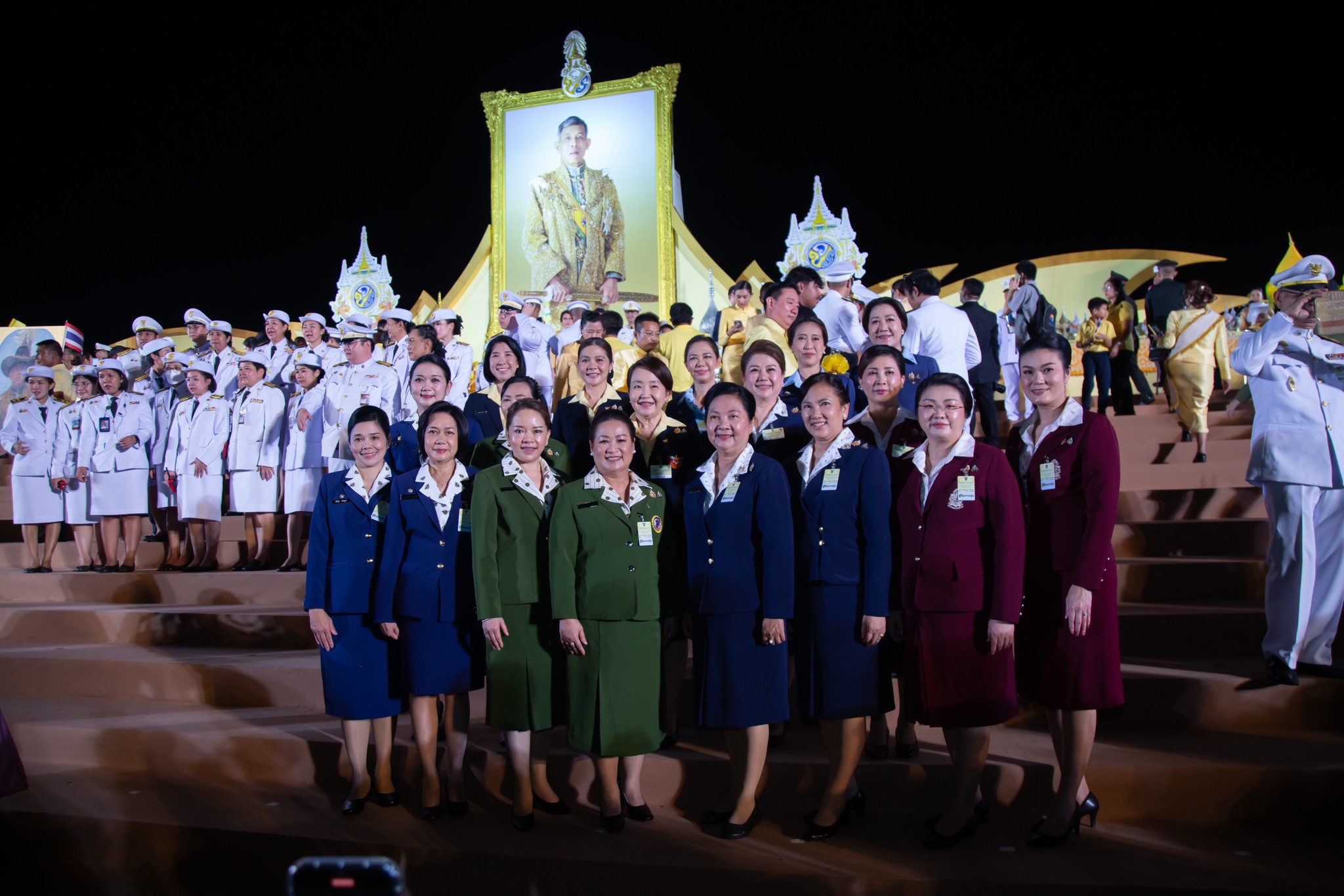 ๐๙๓ พิธีถวายเครื่องราชสักการะ วางพานพุ่มและจุดเทียนถวายพระพรชัยมงคล เนื่องในโอกาสมหามงคลเฉลิมพระชนมพรรษาพระบาทสมเด็จพระเจ้าอยู่หัว ๖ รอบ๒๘ กรกฎาคม ๒๕๖๗