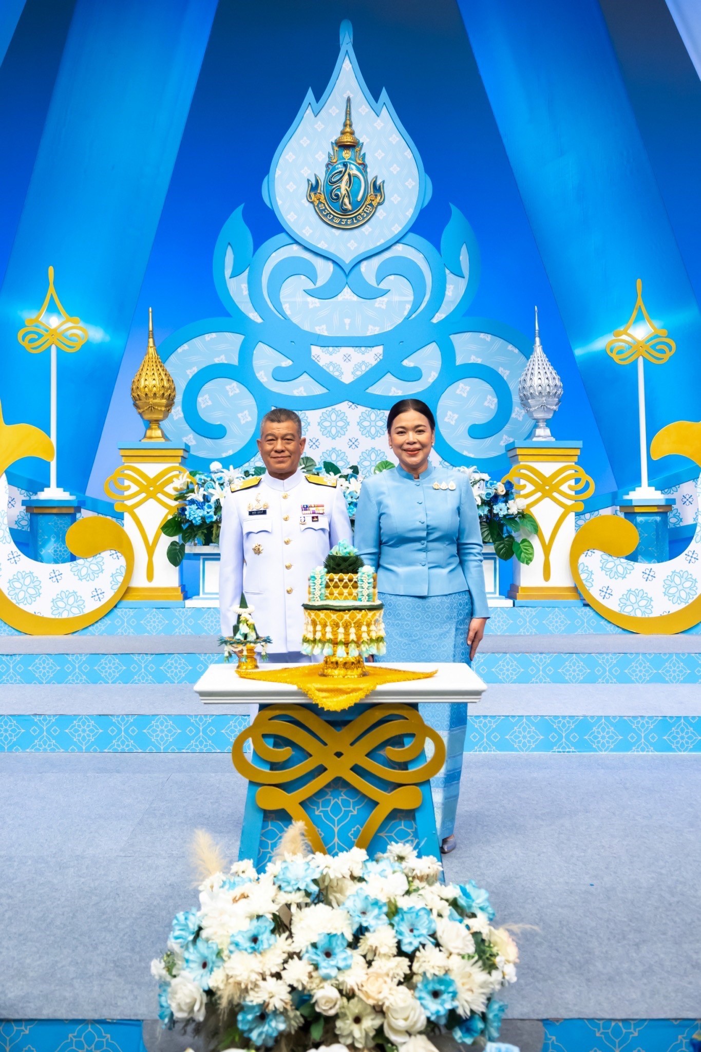 ๐๙๕ การบันทึกเทปโทรทัศน์อาเศียรวาทถวายพระพรชัยมงคล เนื่องในโอกาสมหามงคลเฉลิม พระชนมพรรษา สมเด็จพระนางเจ้าสิริกิติ์พระบรมราชินีนาถ พระบรมราชชนนีพันปีหลวงของสำนักงานปลัดกระทรวงกลาโหม