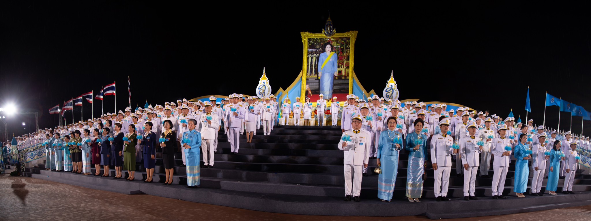 ๑๐๕ พิธีถวายเครื่องราชสักการะ วางพานพุ่มและจุดเทียนถวายพระพรชัยมงคล เนื่องในโอกาสวันเฉลิมพระชนมพรรษา สมเด็จพระนางเจ้าสิริกิติ์ พระบรมราชินีนาถ พระบรมราชชนนีพันปีหลวง ๑๒ สิงหาคม ๒๕๖๗