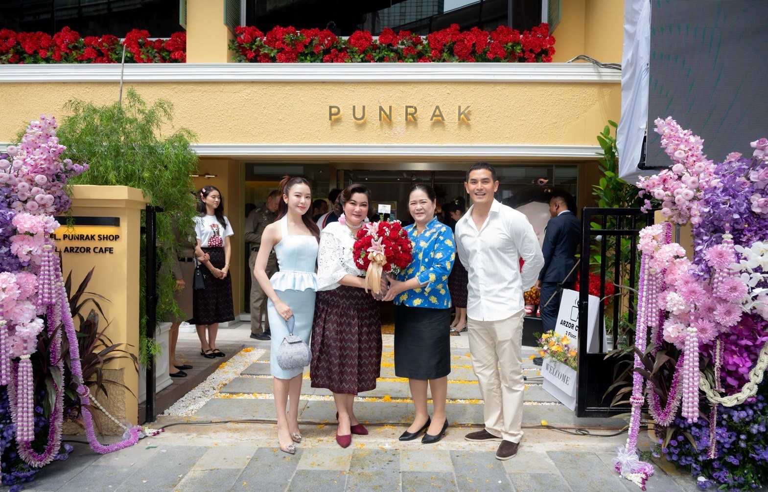 ๑๑๑ พิธีเปิดร้านค้าสวัสดิการสมาคมแม่บ้านตำรวจ