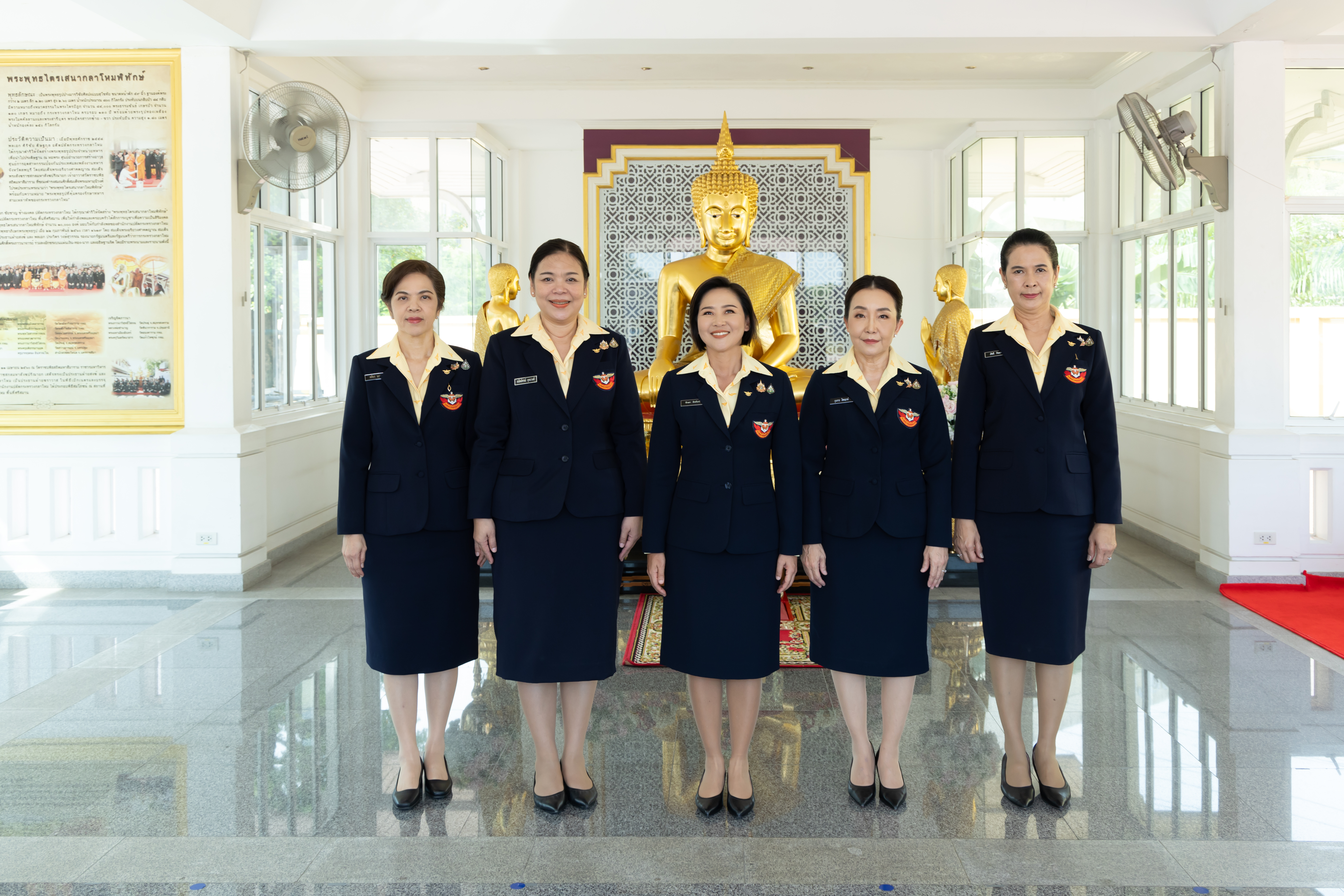 ๐๒ พิธีบวงสรวงและสักการะสิ่งศักดิ์สิทธิ์ เนื่องในโอกาสเข้ารับตำแหน่งใหม่ของคณะกรรมการบริหารสมาคมภริยาข้าราชการสำนักงานปลัดกระทรวงกลาโหม ประจำปีงบประมาณ พ.ศ.๒๕๖๘