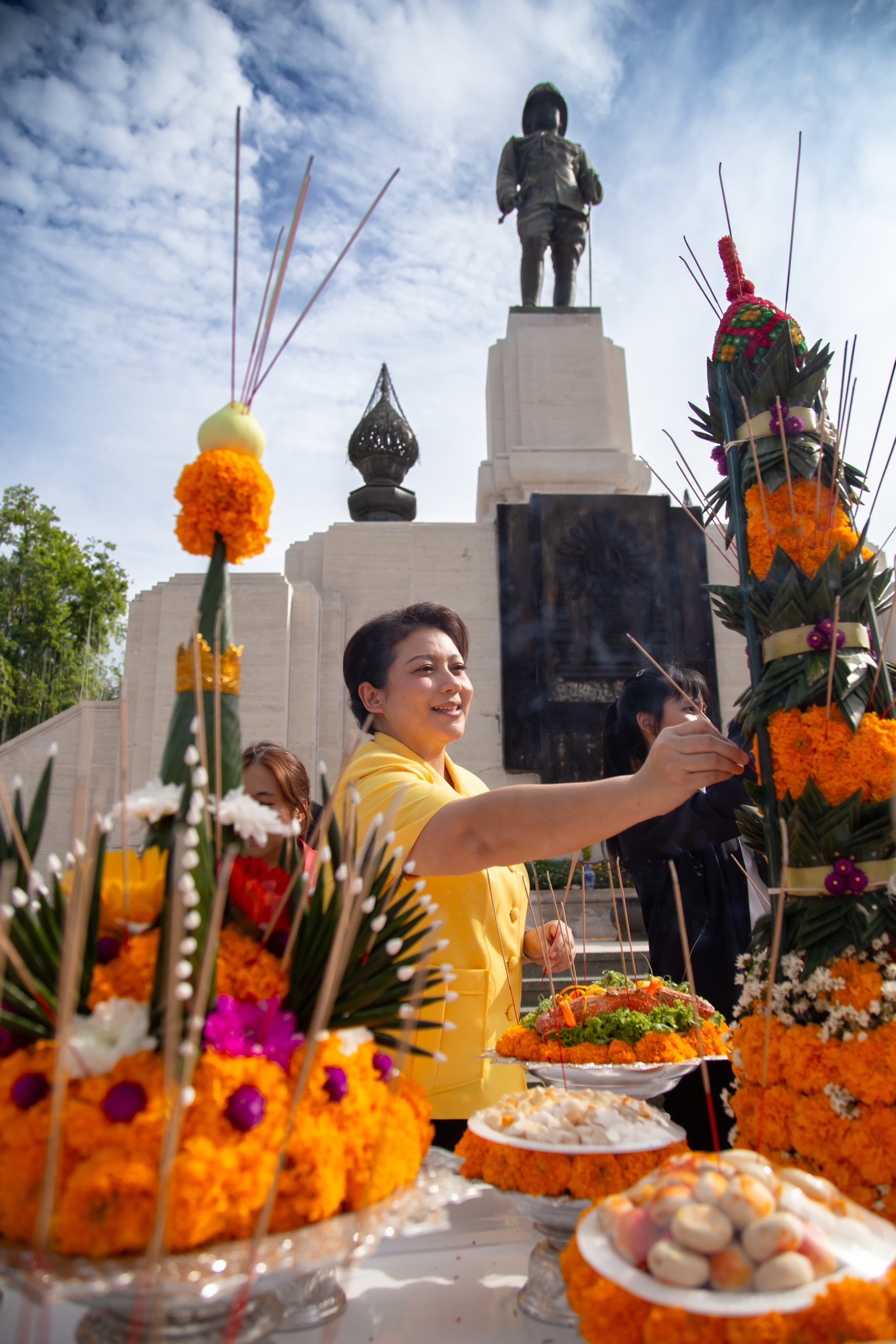 ๓๔ พิธีบวงสรวงพระบรมราชานุสรณ์พระบาทสมเด็จพระมงกุฎเกล้าเจ้าอยู่หัว รัชกาลที่ ๖ งานกาชาด ประจำปี ๒๕๖๗