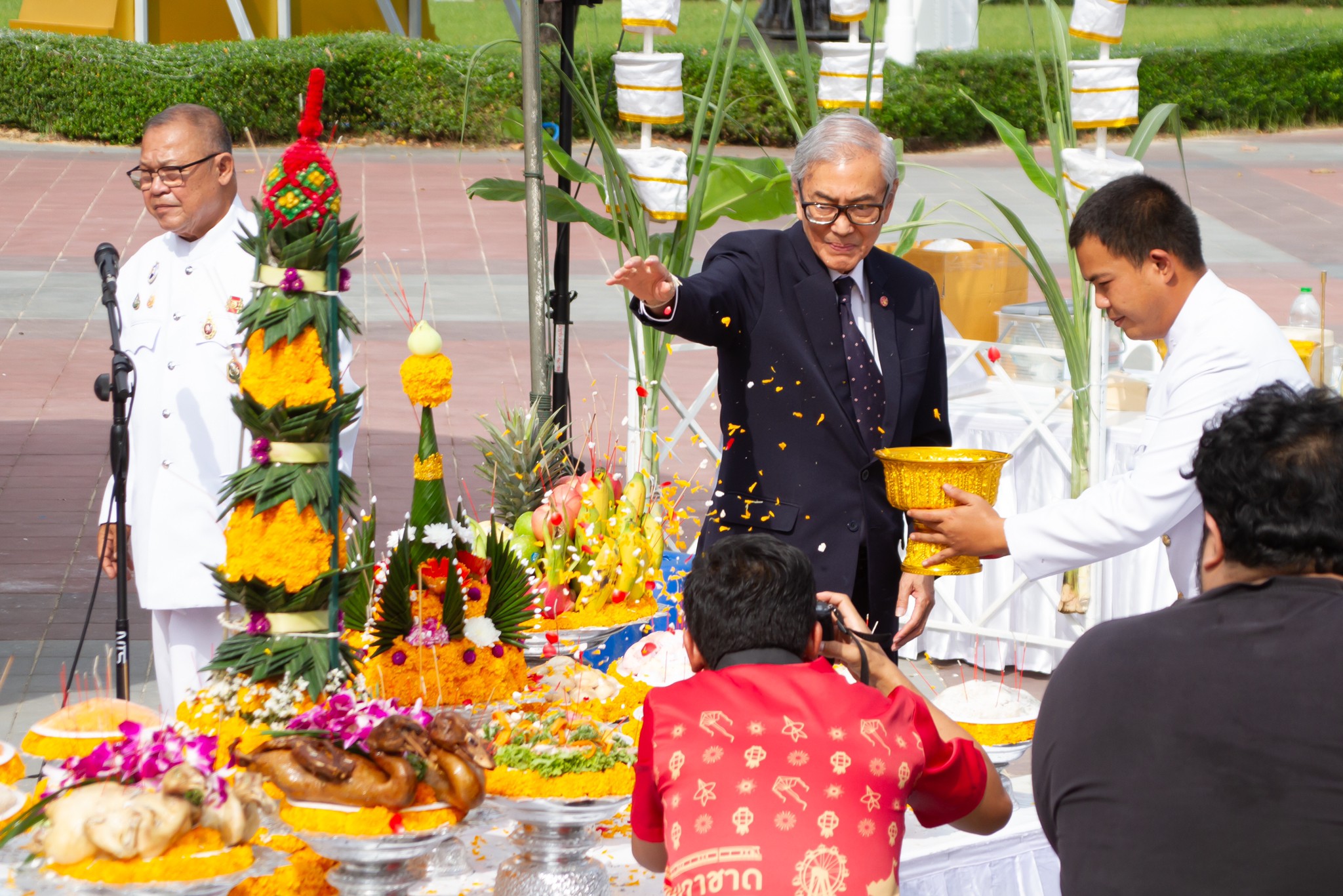๓๔ พิธีบวงสรวงพระบรมราชานุสรณ์พระบาทสมเด็จพระมงกุฎเกล้าเจ้าอยู่หัว รัชกาลที่ ๖ งานกาชาด ประจำปี ๒๕๖๗