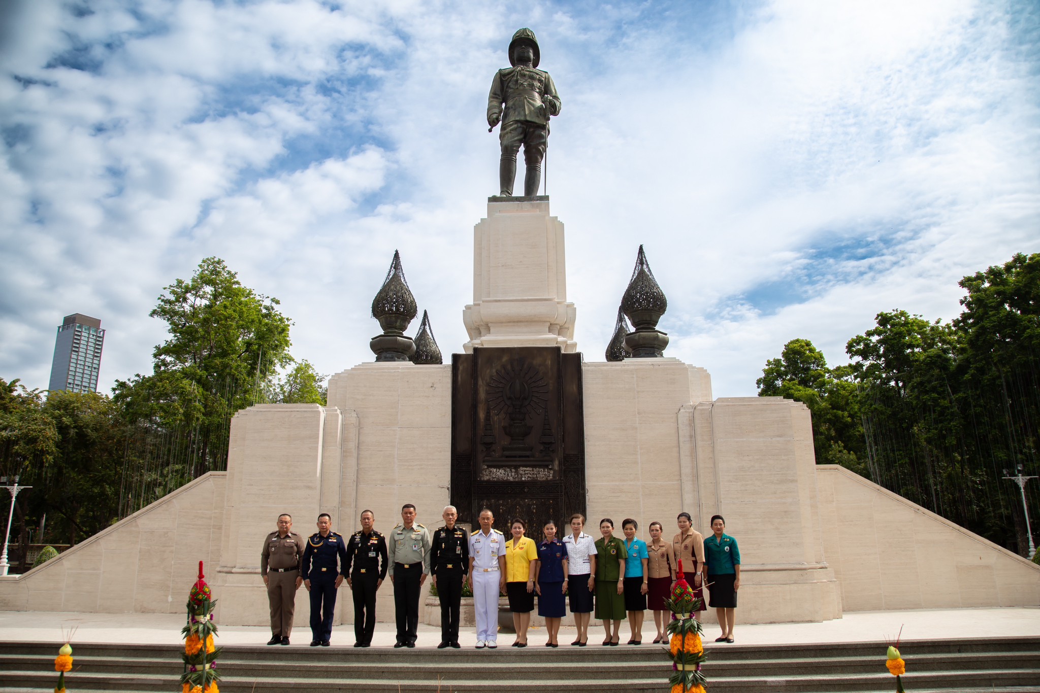 ๓๔ พิธีบวงสรวงพระบรมราชานุสรณ์พระบาทสมเด็จพระมงกุฎเกล้าเจ้าอยู่หัว รัชกาลที่ ๖ งานกาชาด ประจำปี ๒๕๖๗