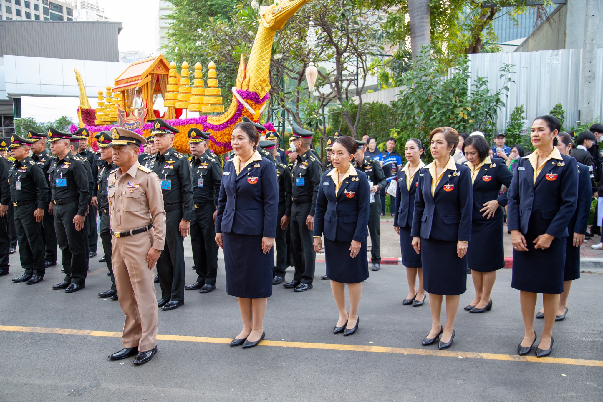 ๓๘ พิธีเปิดกรวยดอกไม้ถวายราชสักการะเบื้องหน้าพระบรมฉายาลักษณ์พระบาทสมเด็จพระเจ้าอยู่หัว งานกาชาดประจำปี ๒๕๖๗