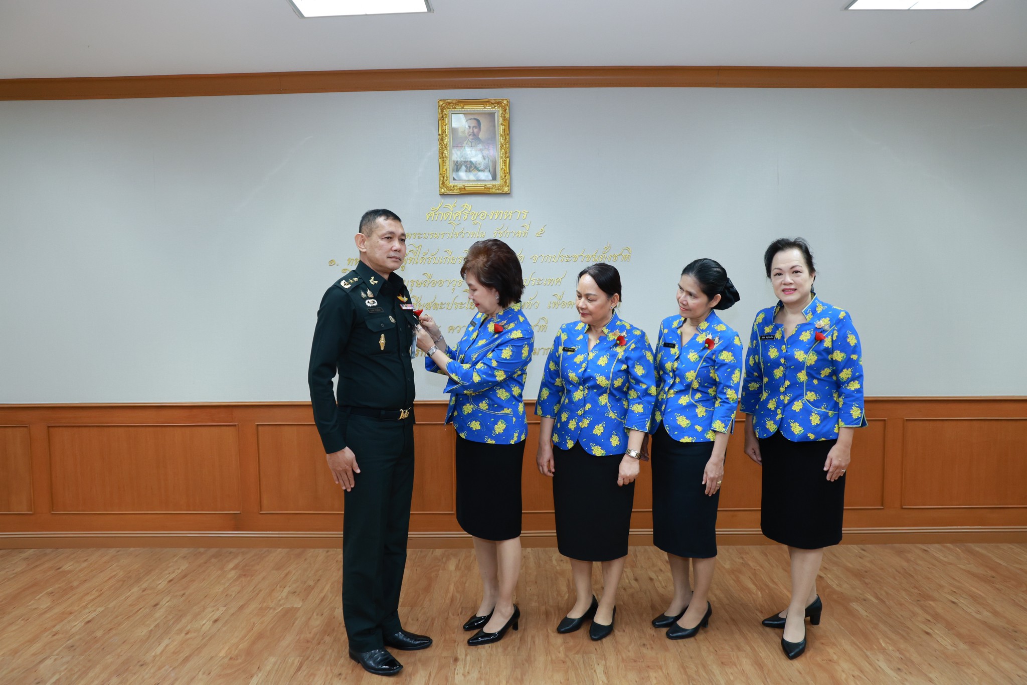 ๕๐ กิจกรรมประดับดอกไม้ที่ระลึกวันทหารผ่านศึก ประจำปี ๒๕๖๘