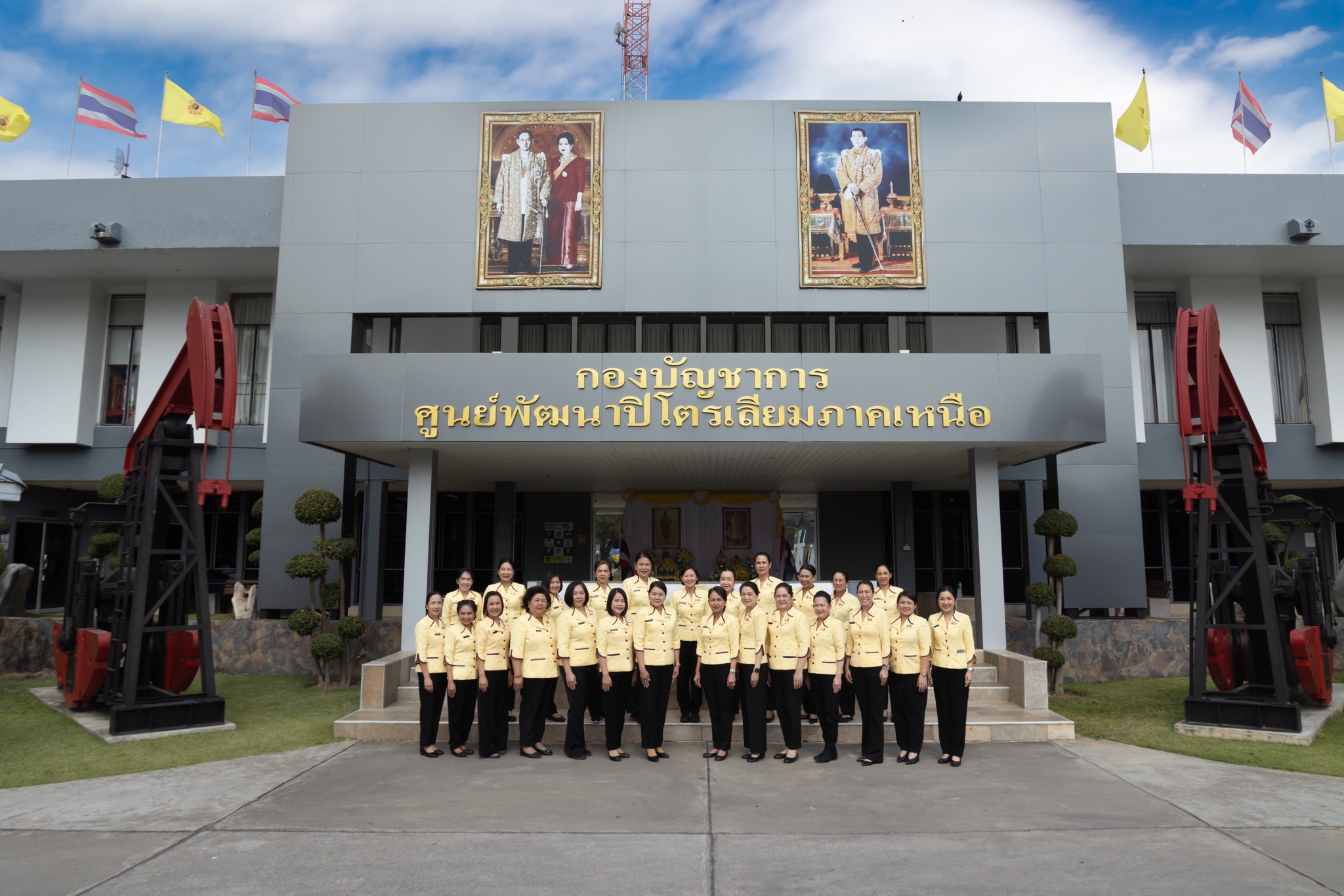 ๕๑ การตรวจเยี่ยมและติดตามความคืบหน้าการดำเนินงานโครงการต่างๆ ของสมาคมฯ