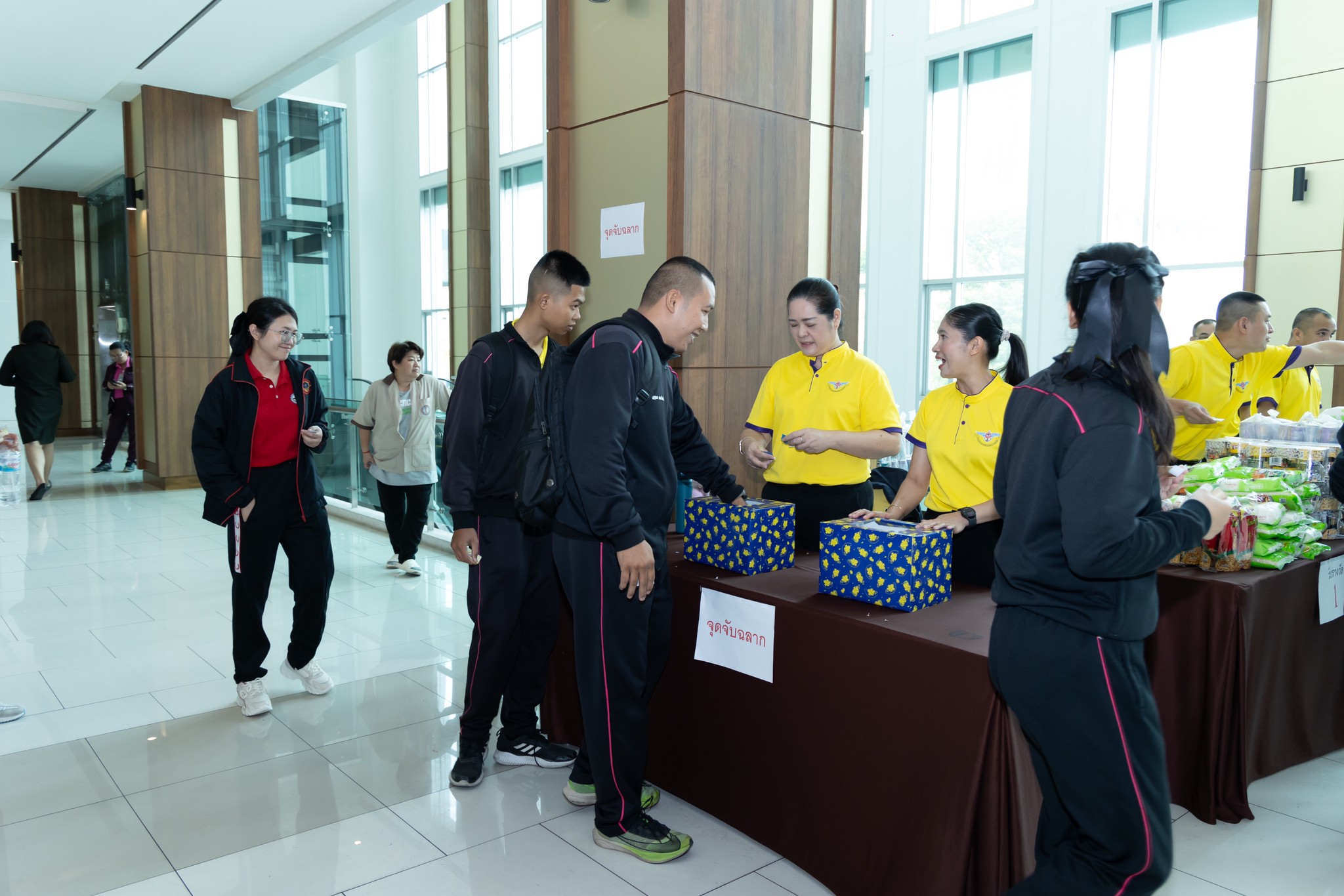 ๕๖ การจัดงานเลี้ยงขอบคุณข้าราชการ ที่ร่วมปฏิบัติหน้าที่ในการออกร้านงาน "เพื่อนพึ่ง (ภาฯ)" และงานกาชาด ประจำปี ๒๕๖๗