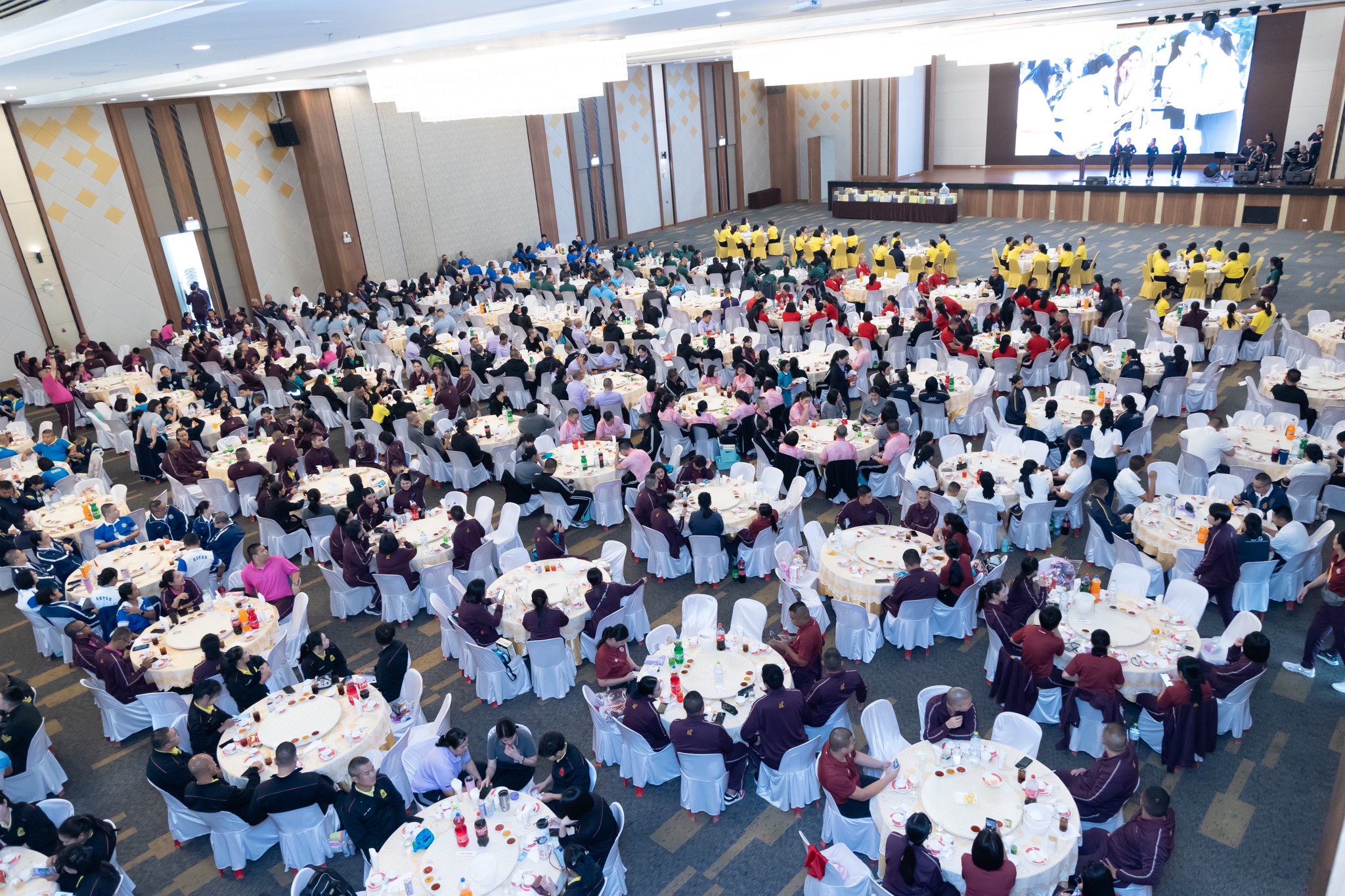 ๕๖ การจัดงานเลี้ยงขอบคุณข้าราชการ ที่ร่วมปฏิบัติหน้าที่ในการออกร้านงาน "เพื่อนพึ่ง (ภาฯ)" และงานกาชาด ประจำปี ๒๕๖๗