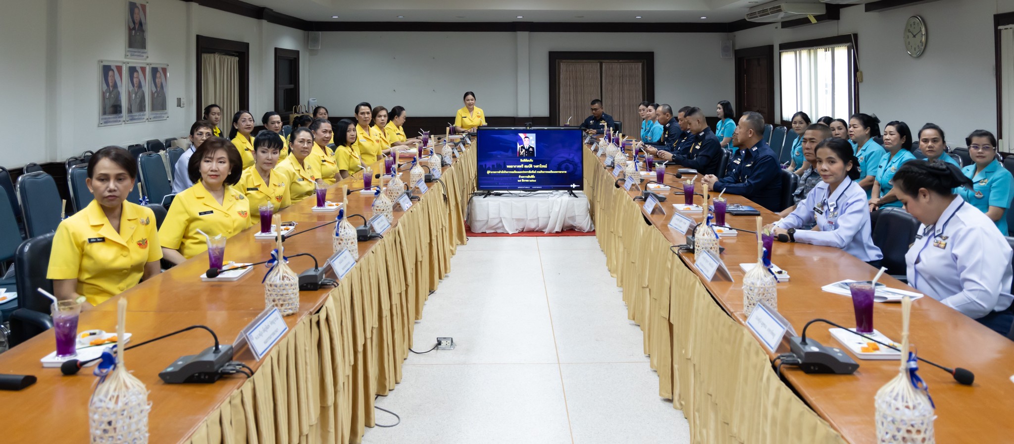 ๖๒ กิจกรรมเยี่ยมชมการดำเนินงานศูนย์การเรียนรู้ตามหลักปรัชญาเศรษฐกิจพอเพียง บน.๒๑ ของโครงการครอบครัวพอเพียง