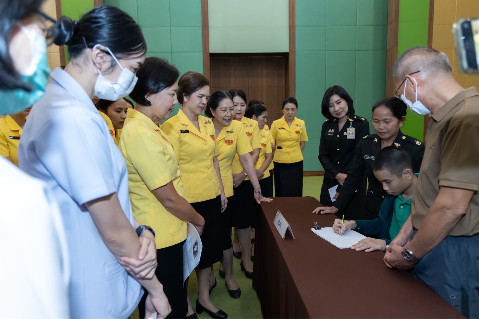 ๗๒ กิจกรรมตรวจเยี่ยมบุตรที่มีความต้องการพิเศษของกำลังพลสังกัดสำนักงานปลัดกระทรวงกลาโหม โดยโครงการสายใยรักษ์ เพื่อคนพิเศษ