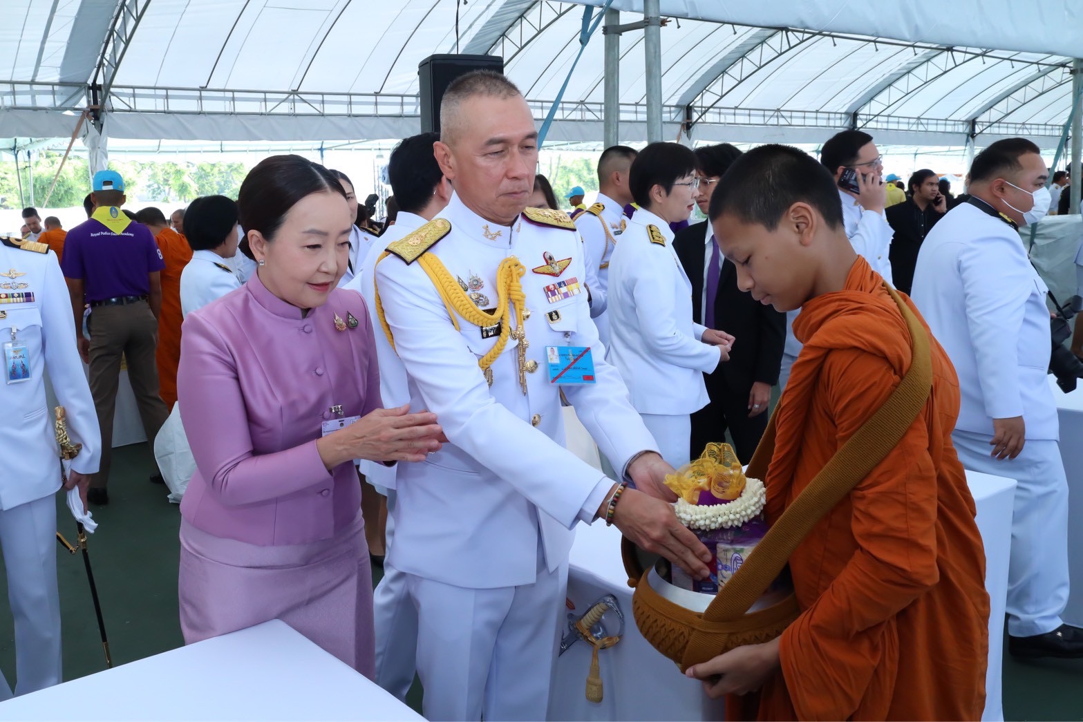 ๗๙ พิธีเจริญพระพุทธมนต์ และพิธีทำบุญตักบาตรถวายเป็นพระราชกุศล เนื่องในโอกาสวันเฉลิมพระชนมพรรษา สมเด็จพระนางเจ้าสุทิดา พัชรสุธาพิมลลักษณ พระบรมราชินี