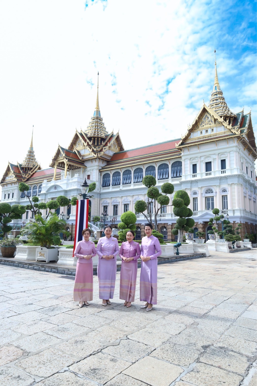 ๘๐ พิธีลงนามถวายพระพรชัยมงคล เนื่องในโอกาสวันเฉลิมพระชนมพรรษา สมเด็จพระนางเจ้าสุทิดา พัชรสุธาพิมลลักษณ พระบรมราชินี