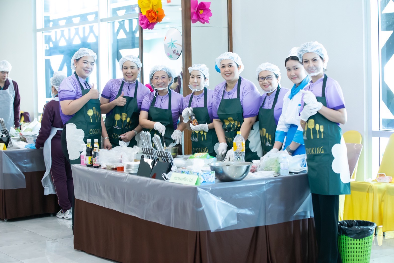 ๘๕ กิจกรรมอบรมหลักสูตรการทำอาหารเวียดนาม