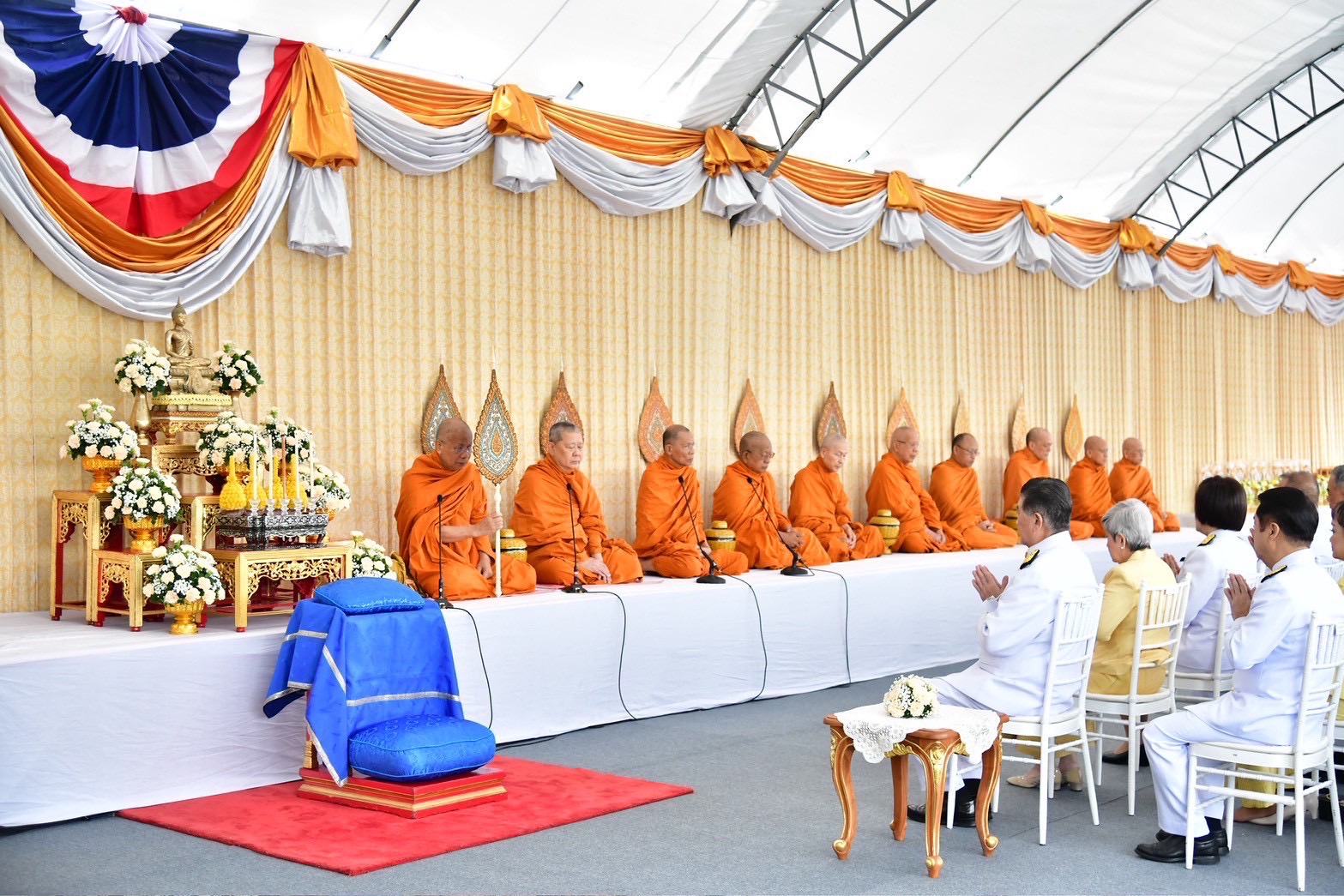 ๙๔ พิธีเจริญพระพุทธมนต์ และพิธีทำบุญตักบาตร ถวายเป็นพระราชกุศล เนื่องในโอกาสวันเฉลิมพระชนมพรรษาพระบาทสมเด็จพระเจ้าอยู่หัว (๒๘ ก.ค.๖๘)