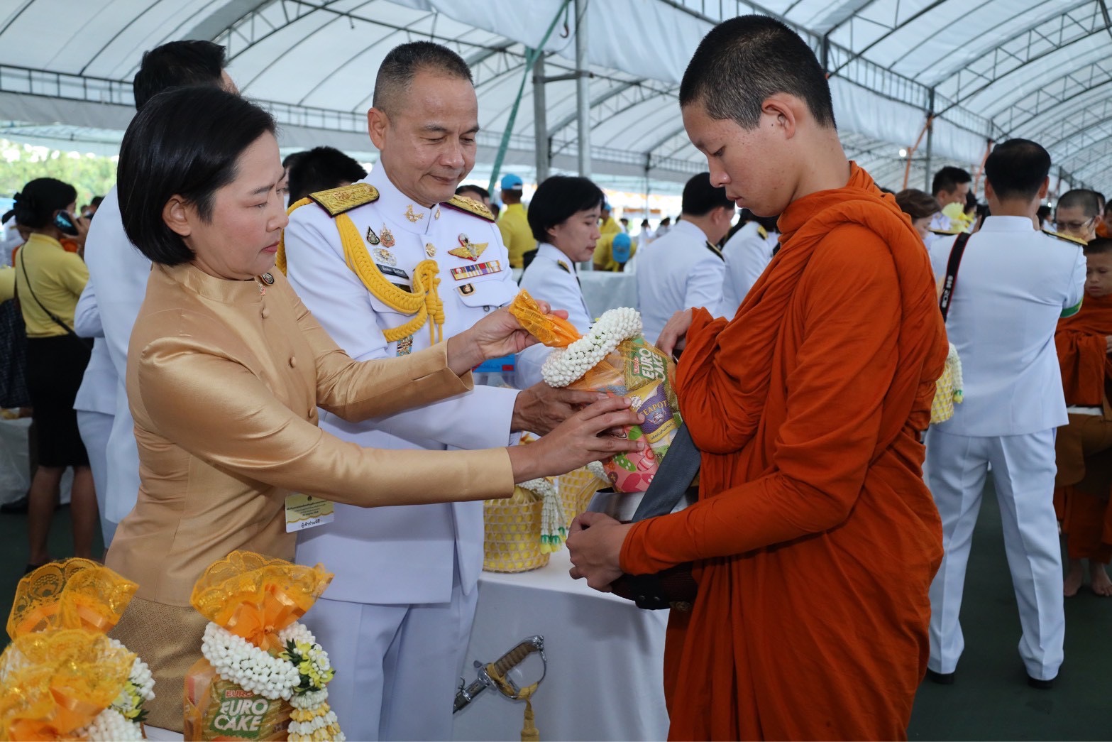 ๙๔ พิธีเจริญพระพุทธมนต์ และพิธีทำบุญตักบาตร ถวายเป็นพระราชกุศล เนื่องในโอกาสวันเฉลิมพระชนมพรรษาพระบาทสมเด็จพระเจ้าอยู่หัว (๒๘ ก.ค.๖๘)
