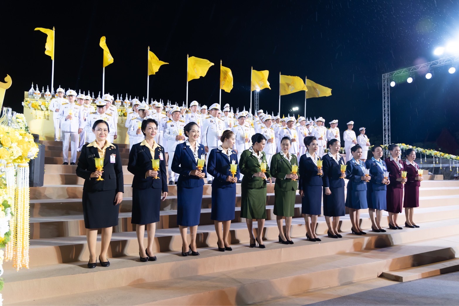 ๙๖ พิธีถวายเครื่องราชสักการะ วางพานพุ่ม และจุดเทียนถวายพระพรชัยมงคล เนื่องในโอกาสวันเฉลิมพระชนมพรรษาพระบาทสมเด็จพระเจ้าอยู่หัว (๒๘ ก.ค.๖๘)