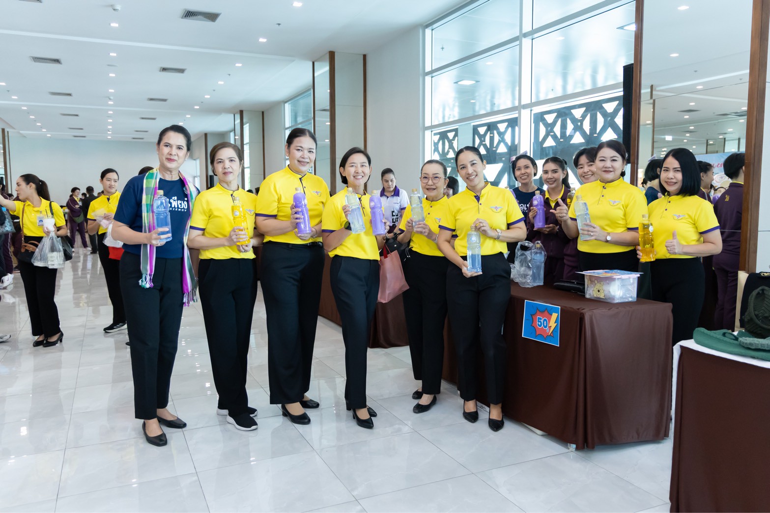๑๑๐ กิจกรรมการเสวนาและการบรรยายเชิงวิชาการ เรื่อง เทคโนโลยีการเกษตรอัจฉริยะ และกิจกรรมตลาดนัดพอเพียง โดยโครงการครอบครัวพอเพียง สคภ.สป.