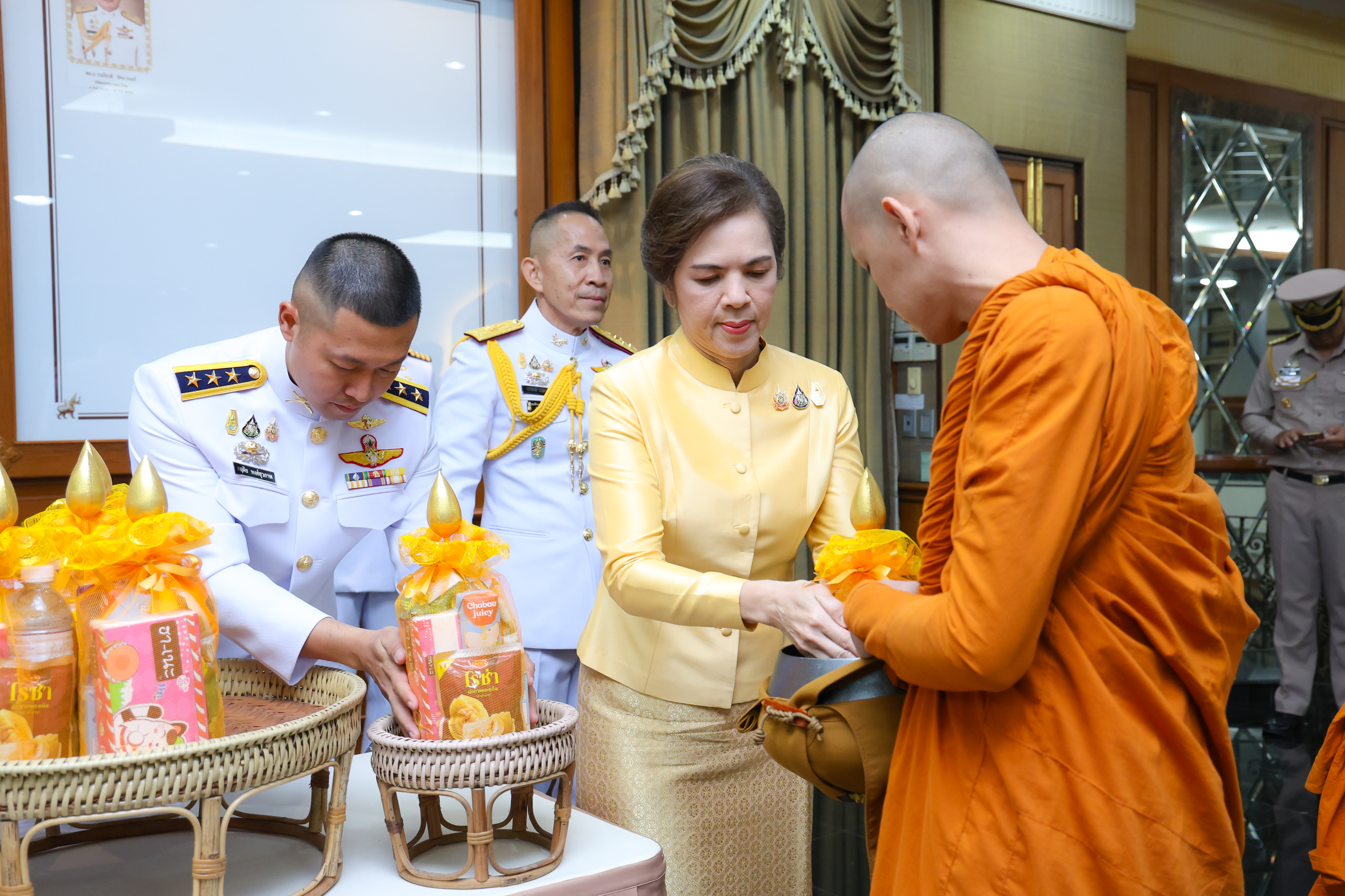 ๐๓ การจัดกิจกรรมเนื่องในวันนวมินทรมหาราช