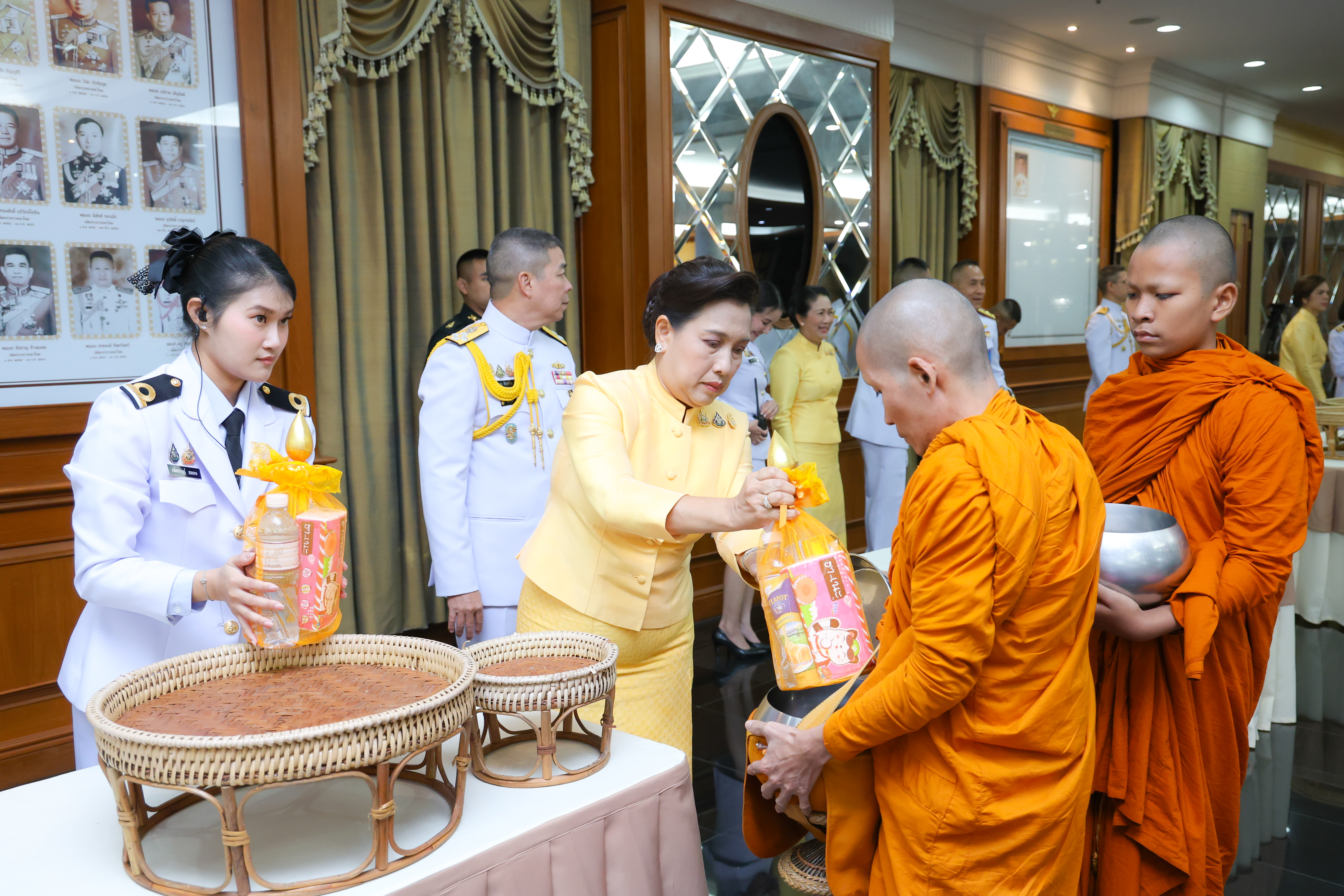 ๐๓ การจัดกิจกรรมเนื่องในวันนวมินทรมหาราช