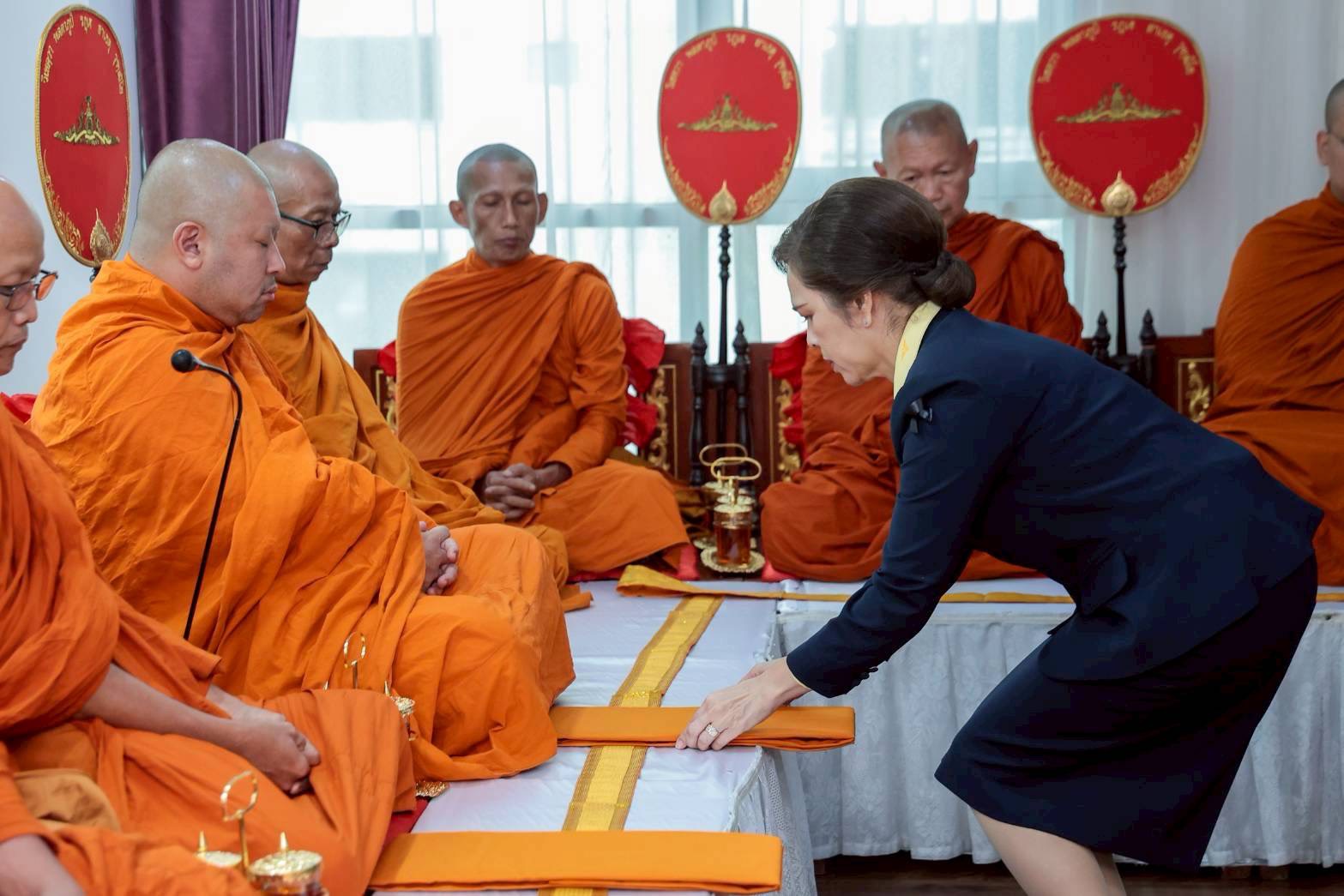 ๑๔ การจัดงานวันคล้ายวันสถาปนาสมาคมภริยาข้าราชการสำนักงานปลัดกระทรวงกลาโหม ครบรอบปีที่ ๓๕