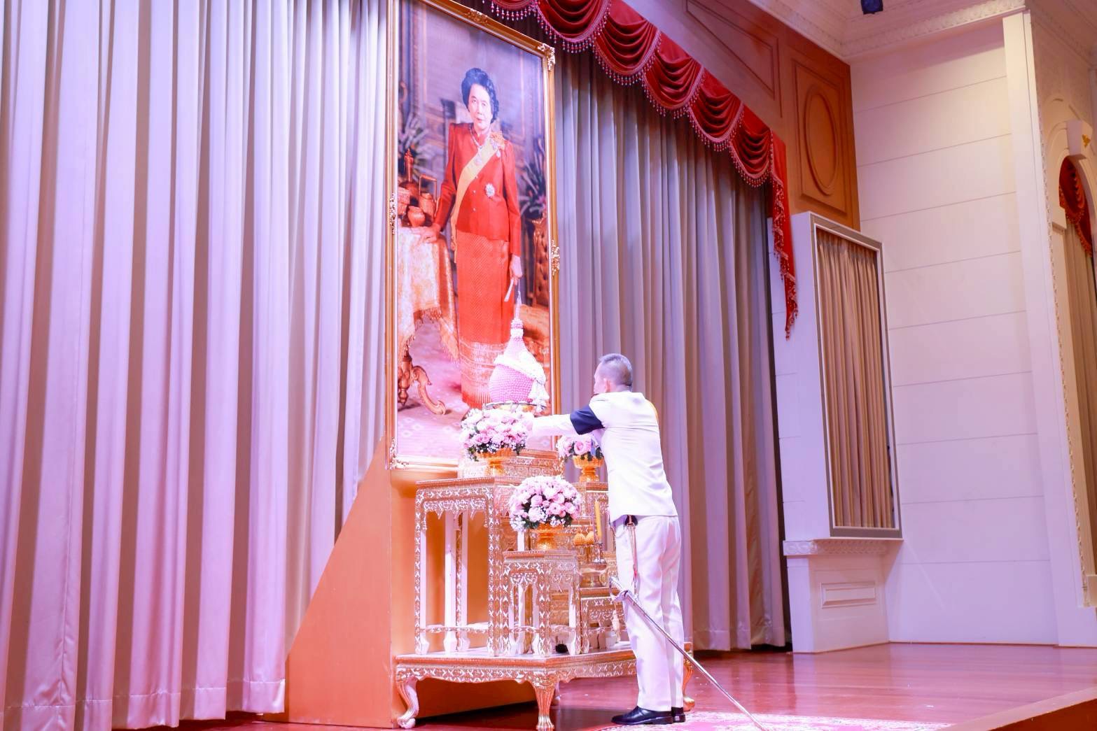 ๑๗ การจัดกิจกรรมเฉลิมพระเกียรติพระบาทสมเด็จพระมงกุฎเกล้าเจ้าอยู่หัว เนื่องในโอกาสวันคล้ายวันสวรรคตครบ ๑๐๐ ปี และกิจกรรมเฉลิมพระเกียรติสมเด็จพระเจ้าบรมวงศ์เธอ เจ้าฟ้าเพชรรัตนราชสุดา สิริโสภาพัณณวดี เนื่องในโอกาสวันคล้ายวันประสูติครบ ๑๐๐ ปี