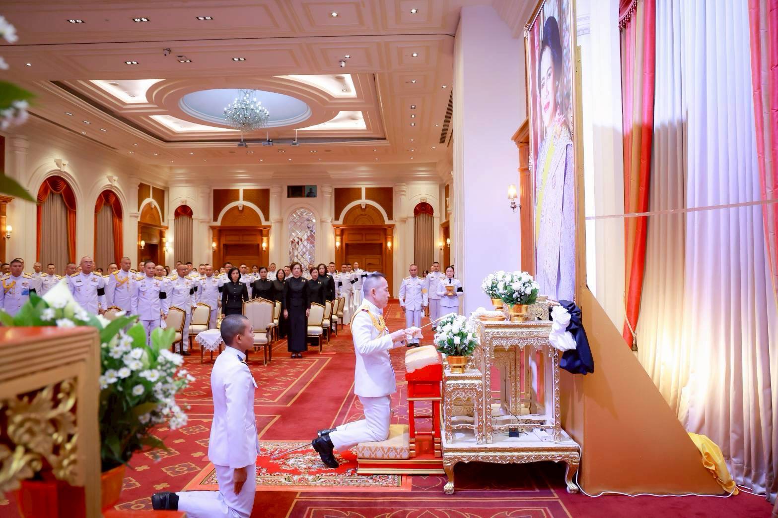 ๒๘ พิธีบำเพ็ญกุศลปัญญาสมวาร เพื่อถวายเป็นพระราชกุศลแด่สมเด็จพระนางเจ้าสิริกิติ์ พระบรมราชินีนาถ พระบรมราชชนนีพันปีหลวง ในวาระครบ ๕๐ วัน แห่งการสวรรคต