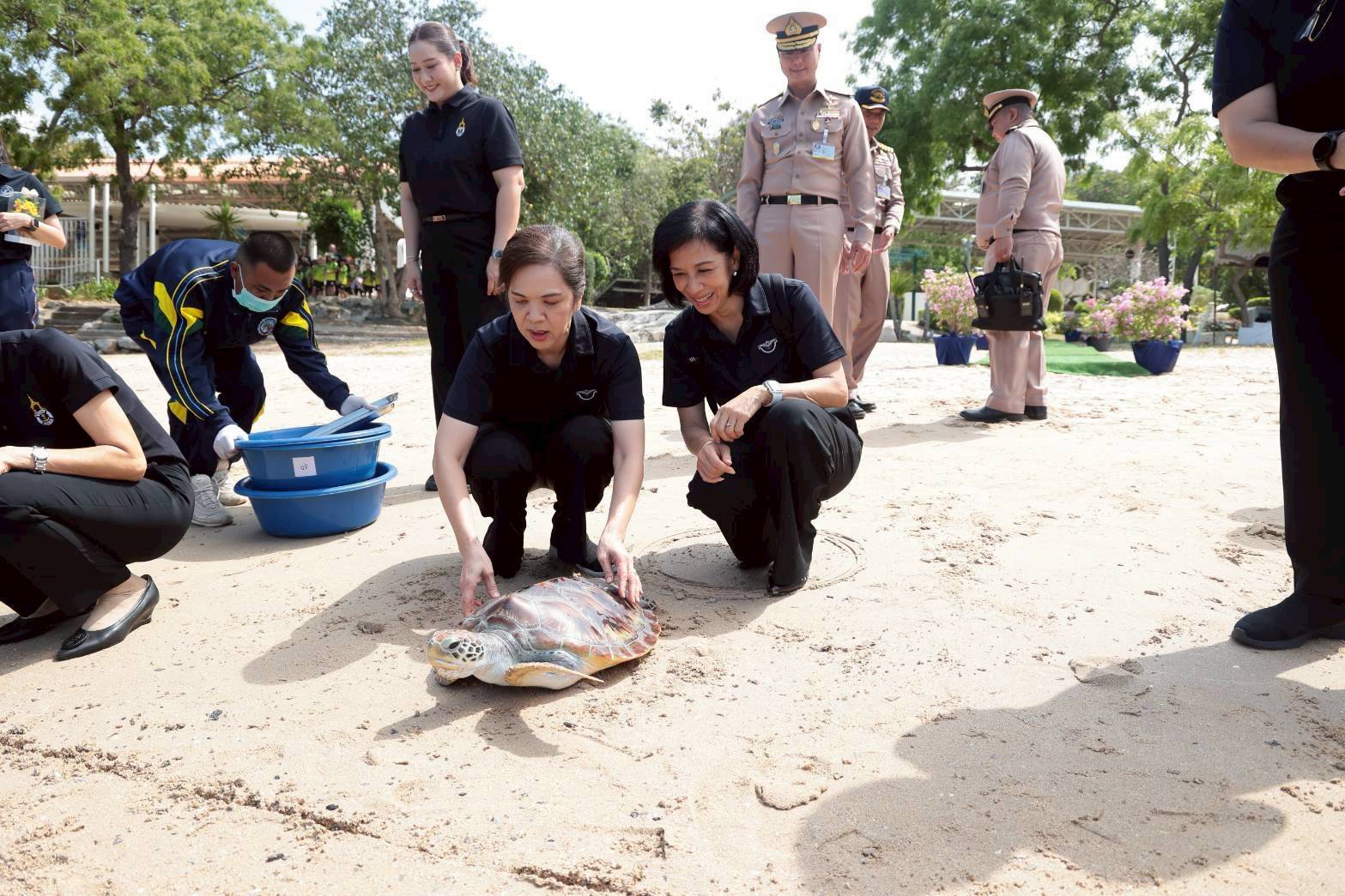 ๔๓ กิจกรรมสานสัมพันธ์คณะกรรมการสมาคมภริยาข้าราชการสำนักงานปลัดกระทรวงกลาโหม ประจำปี ๒๕๖๙ และการศึกษาดูงานในโครงการต่างๆ