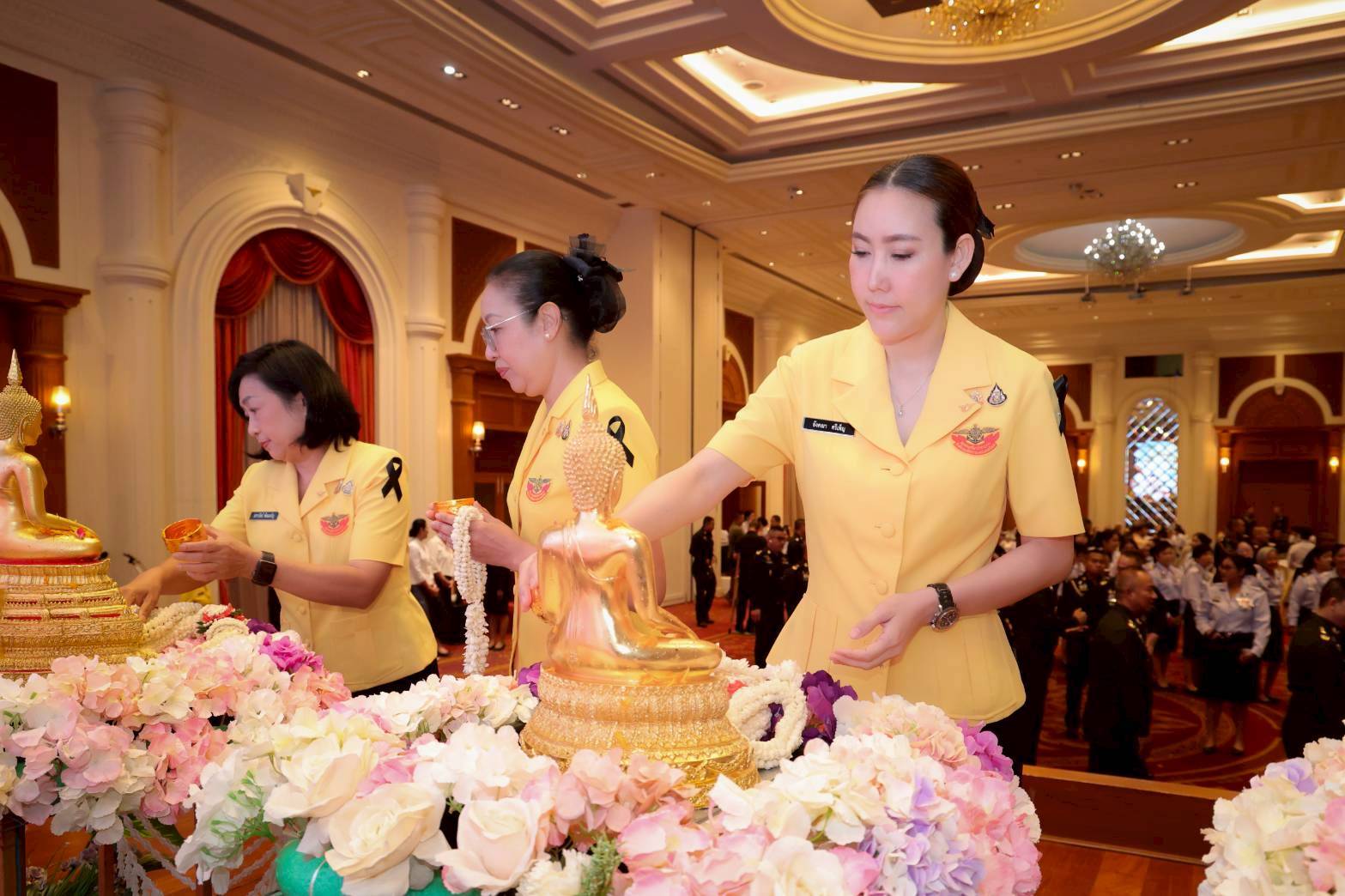 ๕๐ พิธีสรงน้ำพระ เนื่องในเทศกาลสงกรานต์ ประจำปี ๒๕๖๙