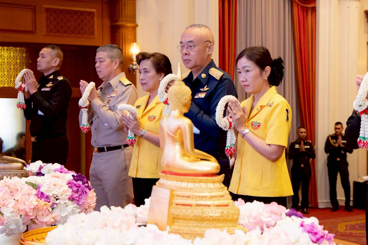 ๕๐ พิธีสรงน้ำพระ เนื่องในเทศกาลสงกรานต์ ประจำปี ๒๕๖๙