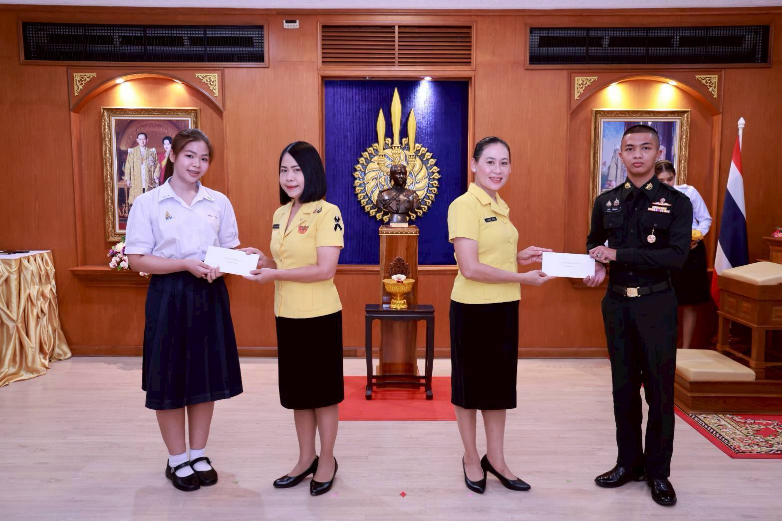 ๕๙ พิธีมอบทุนการศึกษาประเภทเรียนดี สมาคมภริยาข้าราชการสำนักงานปลัดกระทรวงกลาโหม
