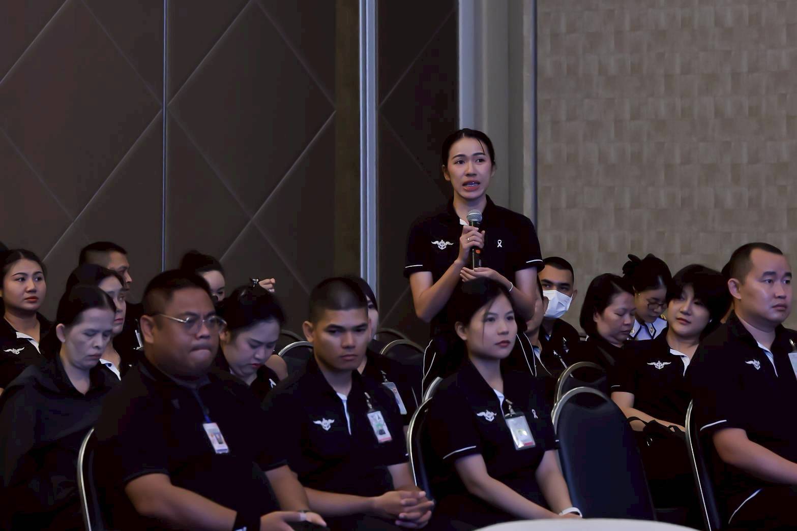 ๖๔ การจัดกิจกรรมโครงการ "ขายได้ทุกหยด ลดขยะ" โดยโครงการบริหารจัดการขยะ รักษาสิ่งแวดล้อม และโครงการครอบครัวพอเพียง สมาคมภริยาข้าราชการสำนักงานปลัดกระทรวงกลาโหม