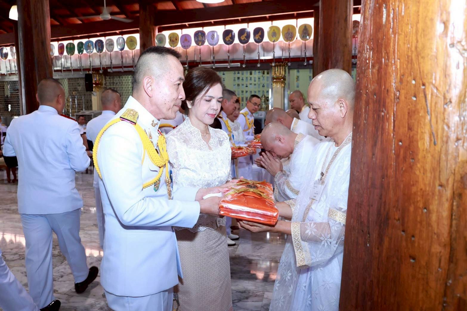 ๖๕ กิจกรรมอุปสมบทหมู่เทิดทูนสถาบันพระมหากษัตริย์ เพื่อเฉลิมพระเกียรติถวายเป็นพระราชกุศล เนื่องในโอกาสมหามงคลเฉลิมพระชนมพรรษาสมเด็จพระนางเจ้าฯ พระบรมราชินี ครบ ๔ รอบ (๓ มิ.ย.๖๙)