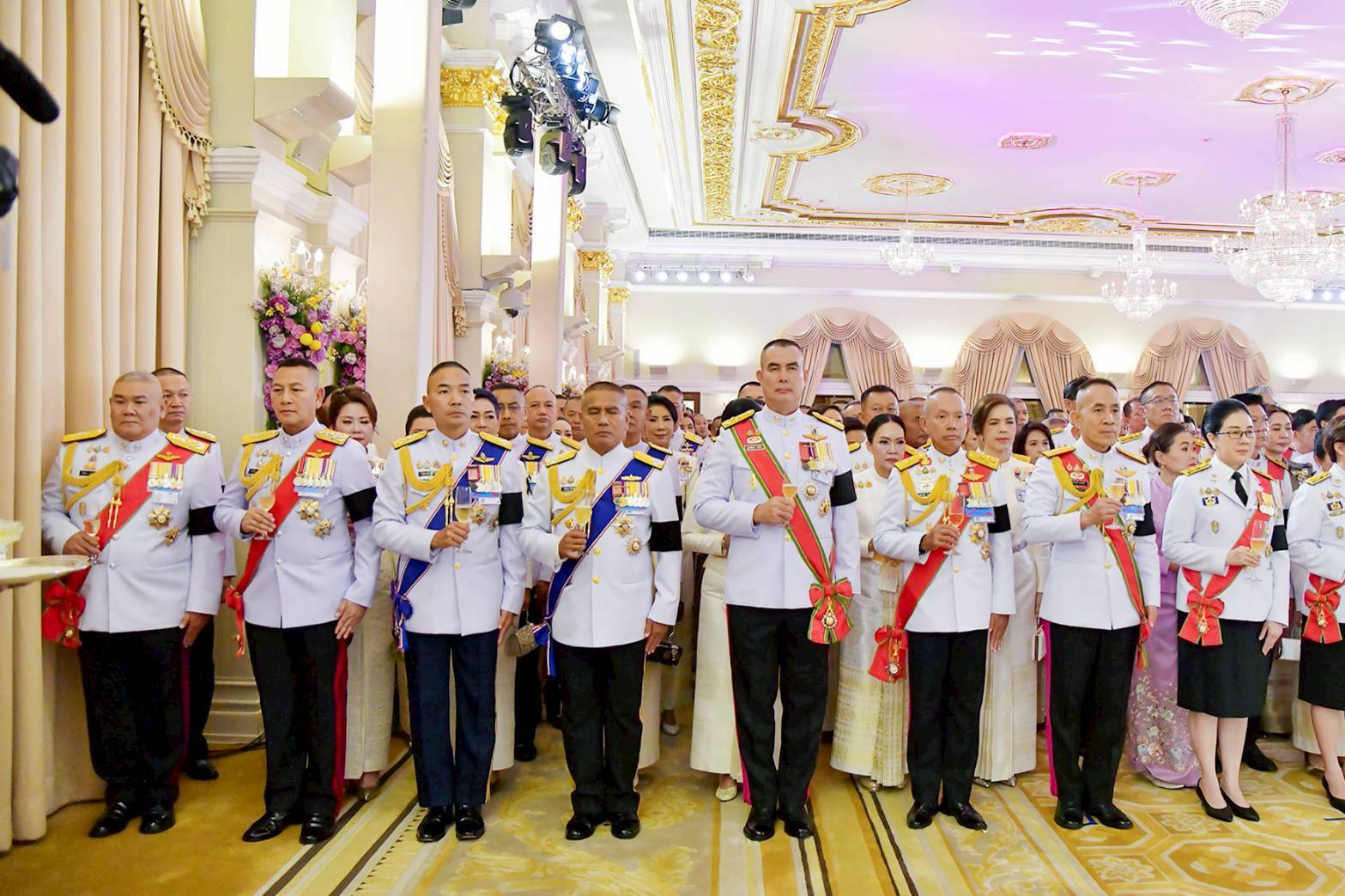 ๗๑ งานสโมสรสันนิบาตเฉลิมพระเกียรติ เนื่องในโอกาสพระราชพิธีมหามงคลเฉลิมพระชนมพรรษา ๔ รอบ สมเด็จพระนางเจ้าฯ พระบรมราชินี (๓ มิ.ย.๖๙)