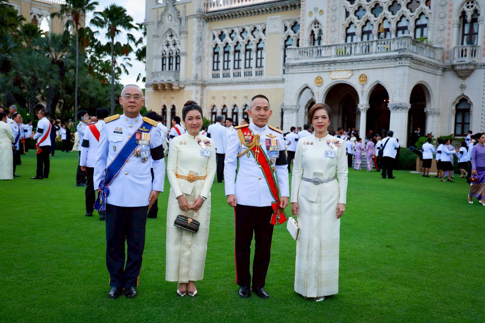 ๗๑ งานสโมสรสันนิบาตเฉลิมพระเกียรติ เนื่องในโอกาสพระราชพิธีมหามงคลเฉลิมพระชนมพรรษา ๔ รอบ สมเด็จพระนางเจ้าฯ พระบรมราชินี (๓ มิ.ย.๖๙)