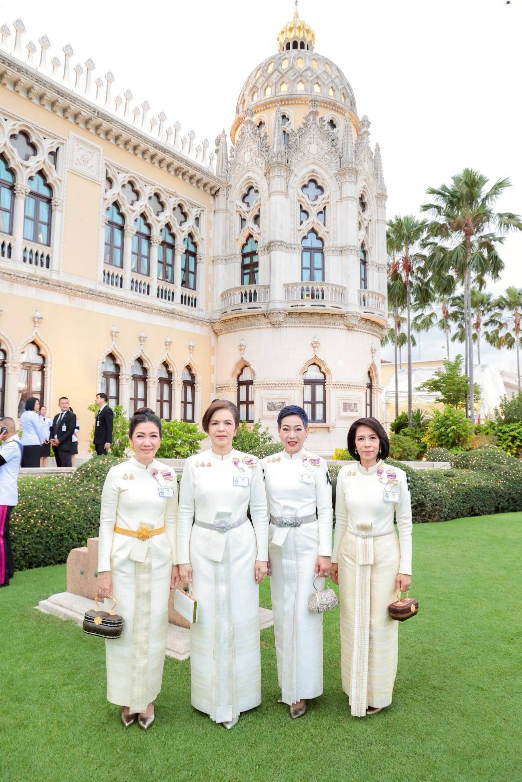 ๗๑ งานสโมสรสันนิบาตเฉลิมพระเกียรติ เนื่องในโอกาสพระราชพิธีมหามงคลเฉลิมพระชนมพรรษา ๔ รอบ สมเด็จพระนางเจ้าฯ พระบรมราชินี (๓ มิ.ย.๖๙)