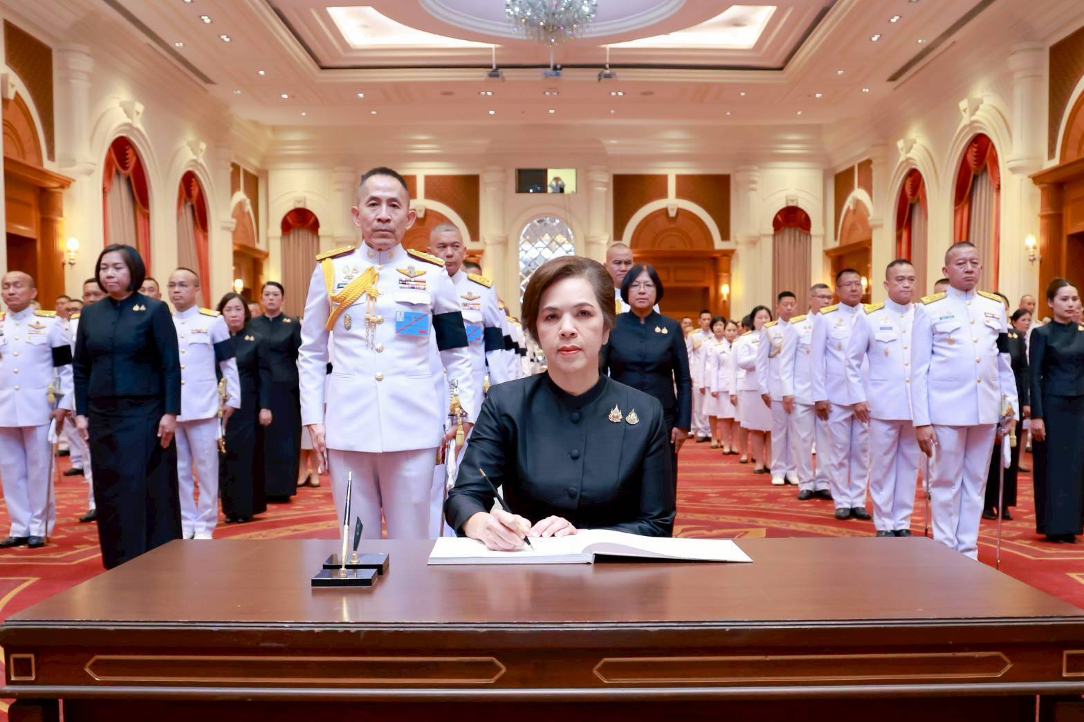 ๗๕ พิธีลงนามถวายความอาลัยสมเด็จพระเจ้าลูกเธอ เจ้าฟ้าพัชรกิติยาภา นเรนทิราเทพยวดี กรมหลวงราชสาริณีสิริพัชร มหาวัชรราชธิดา
